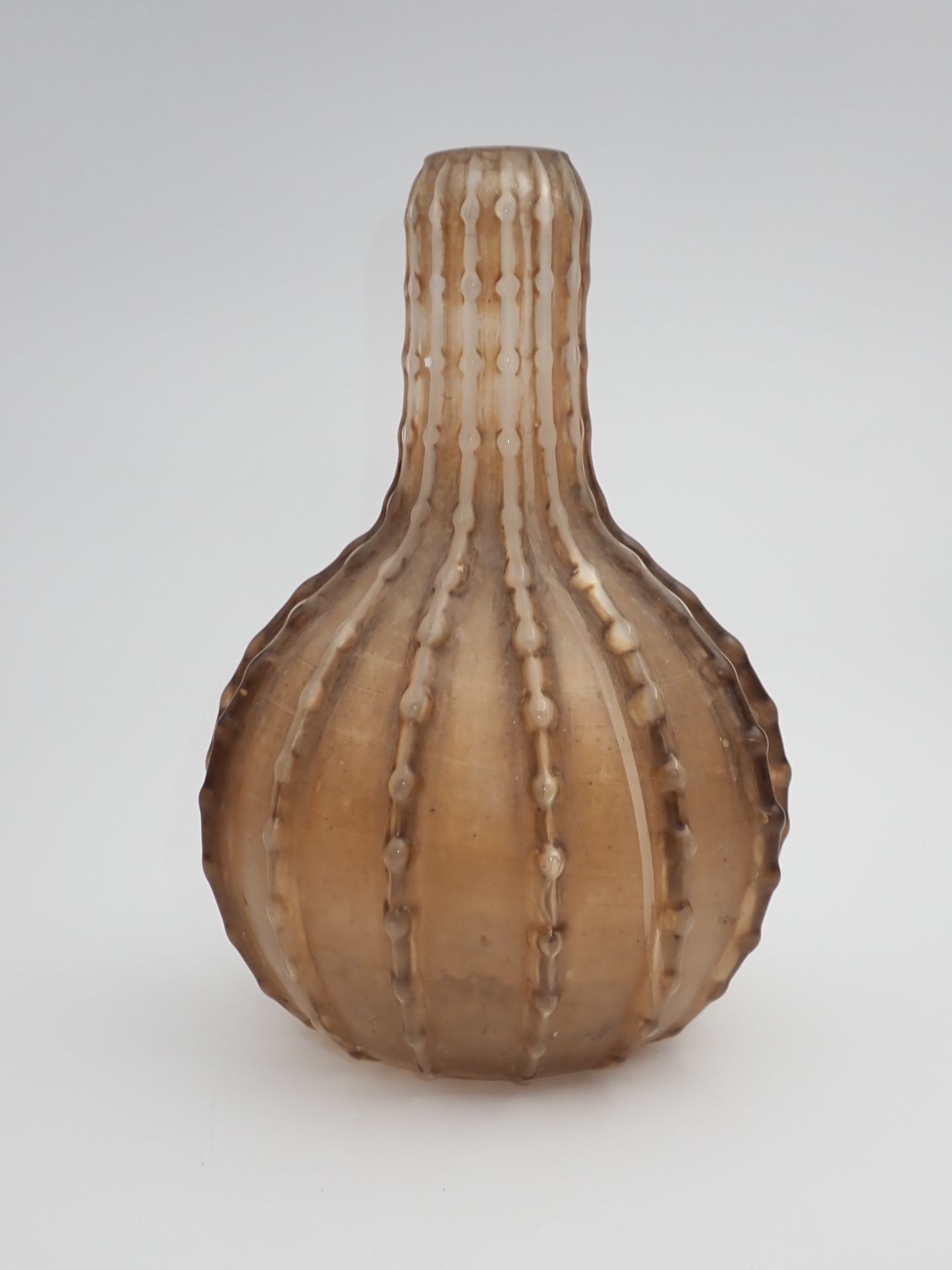 Null R. LALIQUE Vase en verre modèle coloquinte, H 18 cm signé