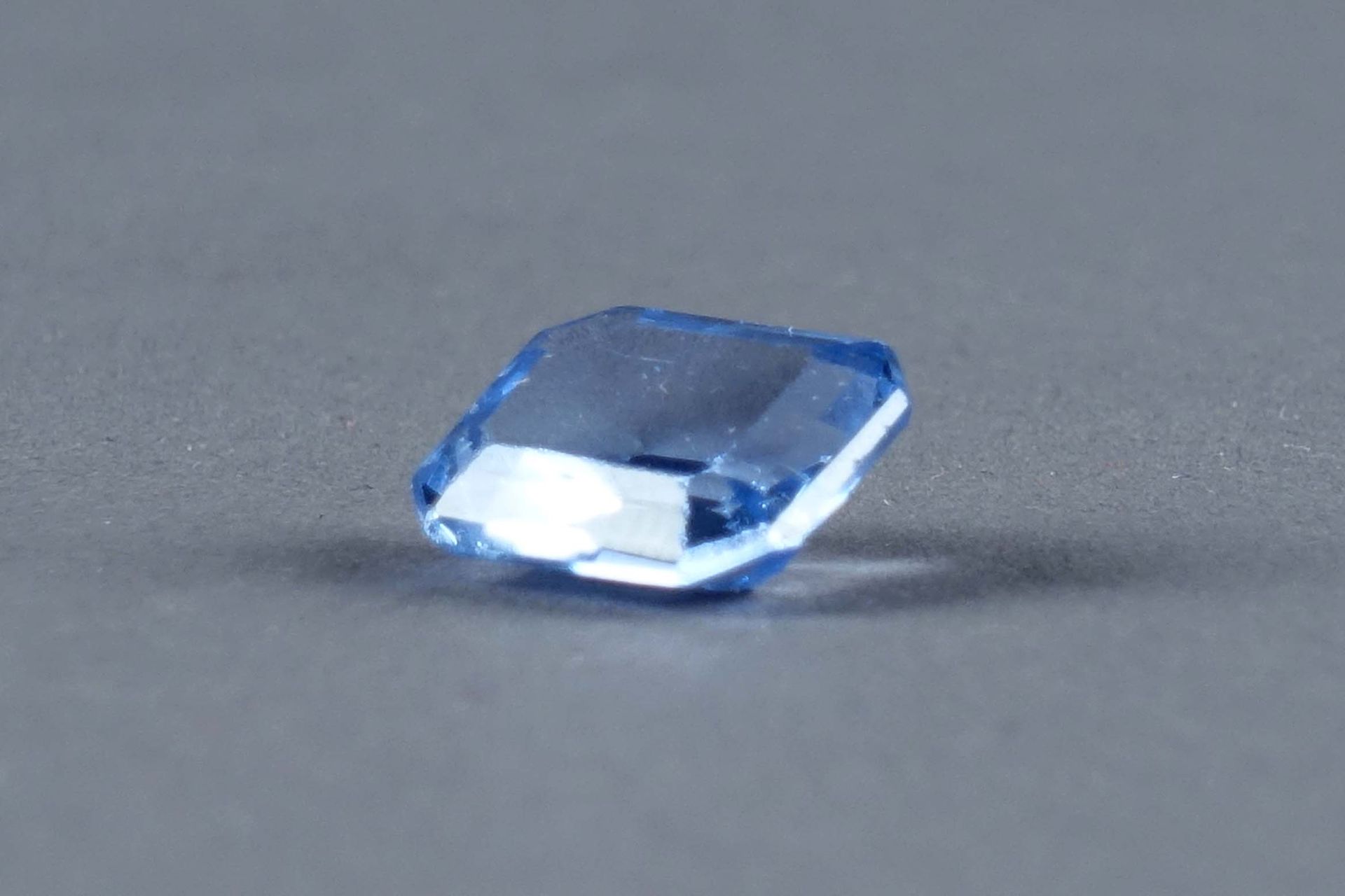 Aigue-marine. Taille émeraude (env. 5 carats 65).