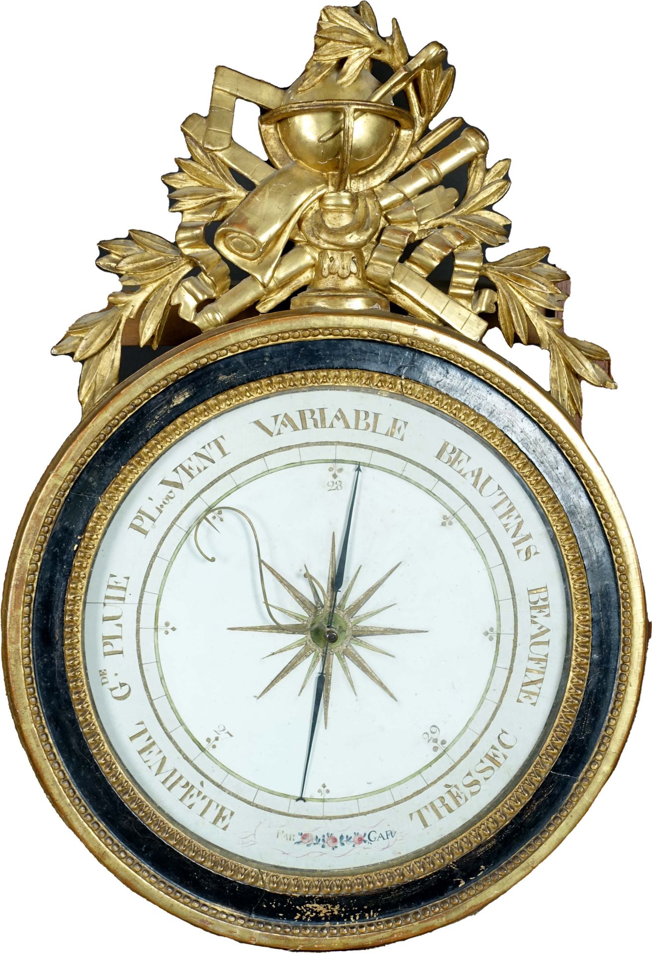 Grand baromètre au mercure. 路易十六时期，圆形，有花饰，上面刻有月桂树枝的天文学属性。镀金雕花木。高度：87厘米。