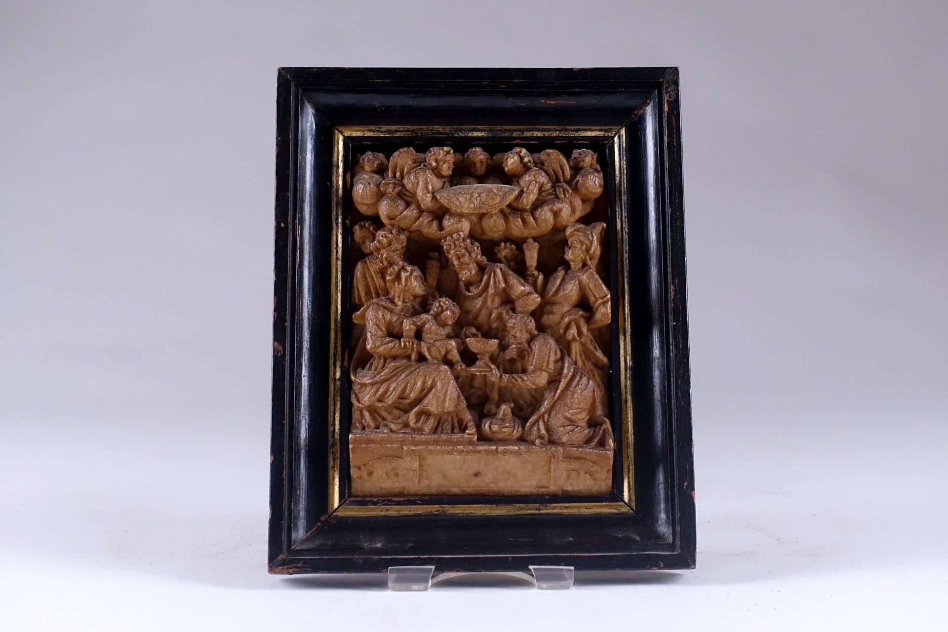 Malines, XVIIe siècle. 麦琪的崇拜。雕刻的雪花石膏浮雕，构图安放在一个软垫上。可能是由吉利斯-尼恩斯的工作室制作的。尺寸：20厘米×14厘&hellip;