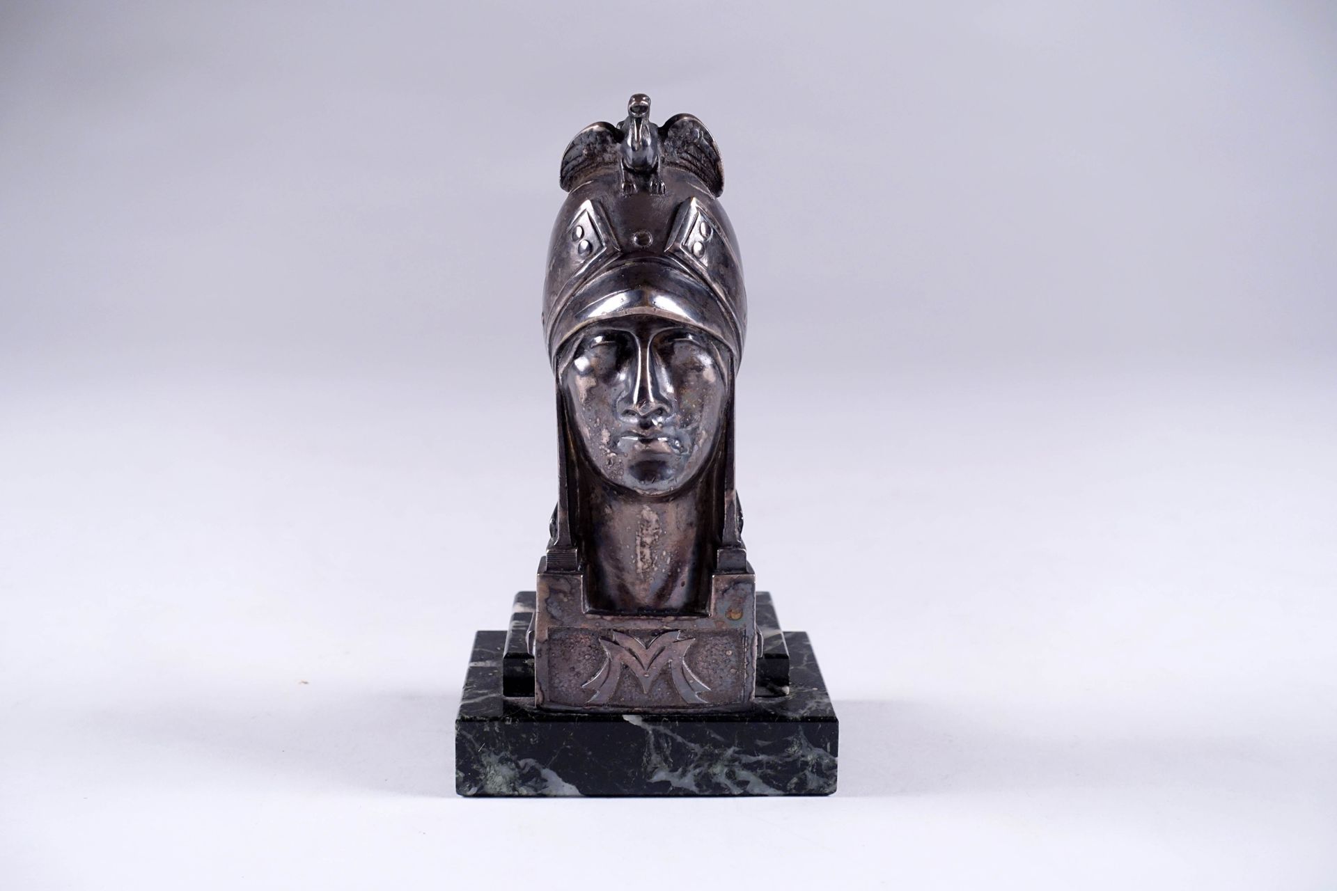 Pierre de Soete (1886-1948). Mascotte “Minerva“ (modèle 1926). Signée. Bronze ar&hellip;