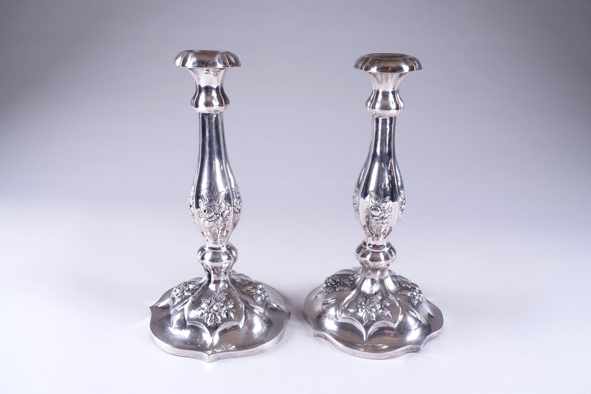 Autriche-Hongrie. With the punch of Vienna. Pair of large torches with baluster &hellip;