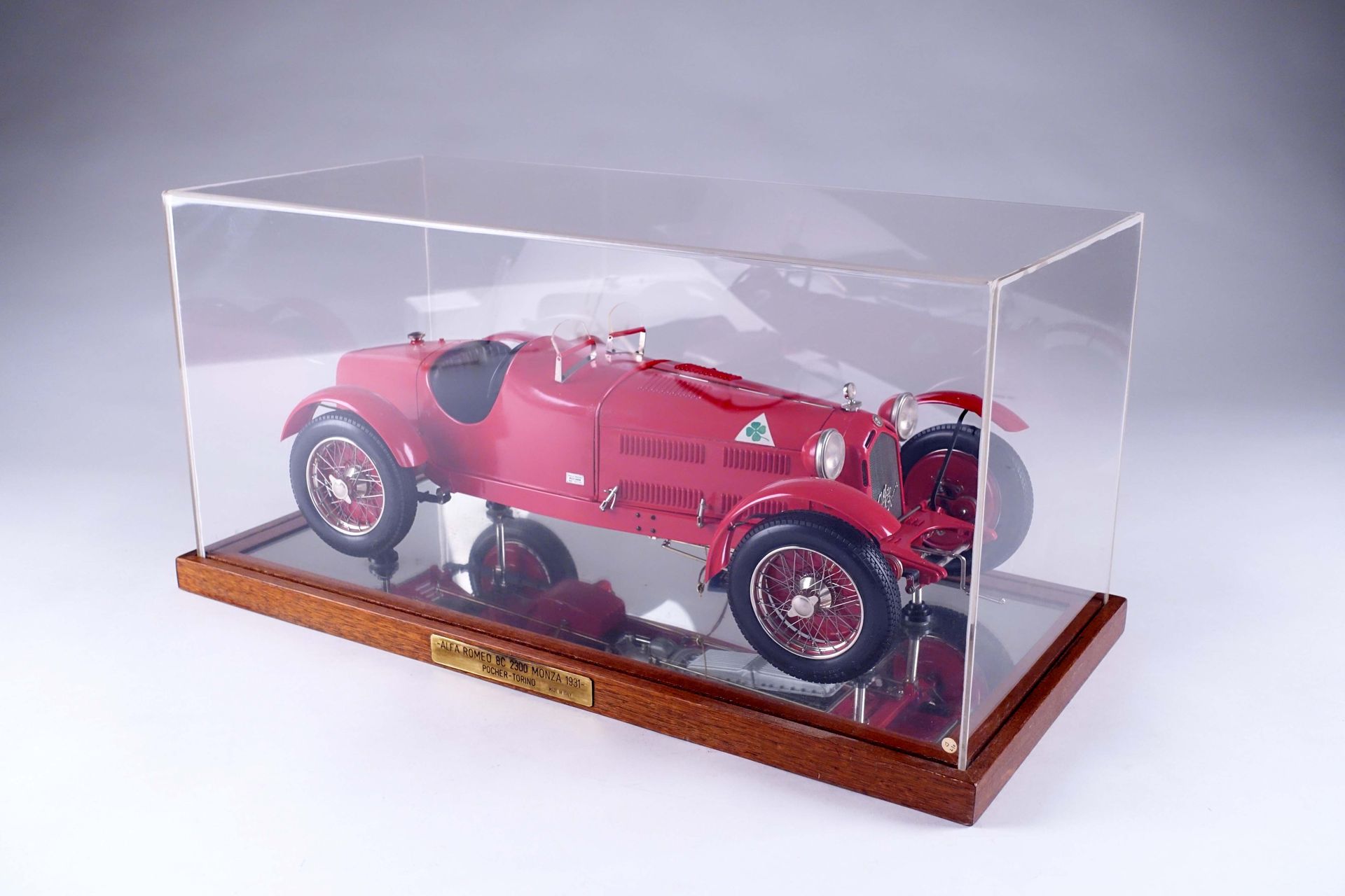 Pocher (Torino). Alfa Romeo 8C 2300 Monza. 1931. Modello in scala 1/8 cm. Metall&hellip;
