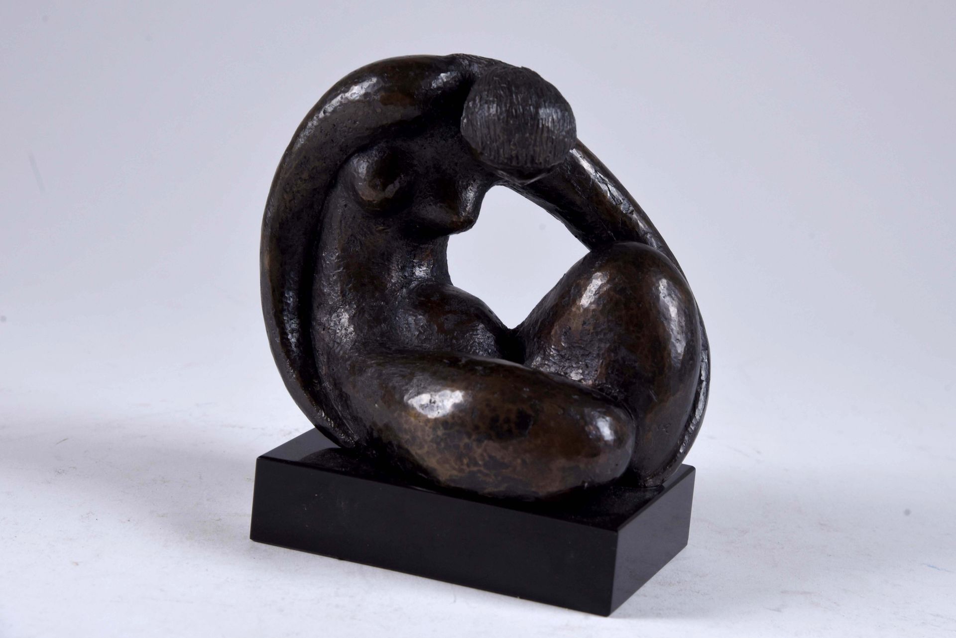 François Demassieux (sculpteur, Bruxelles 1932). Mélancolie (2004). Sculpture or&hellip;