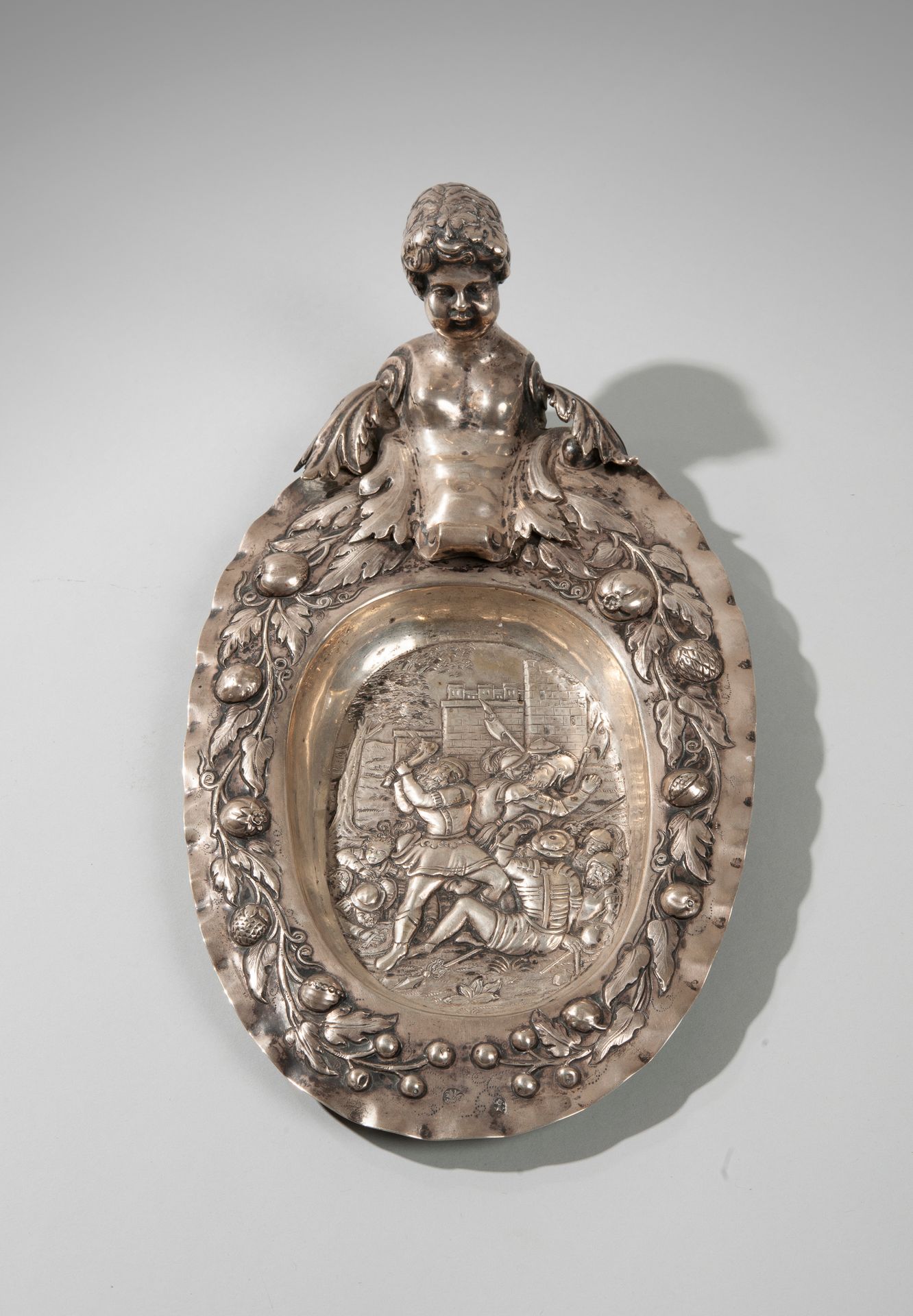 Null Silver presentation dish in the spirit of the 17th century with a chased an&hellip;