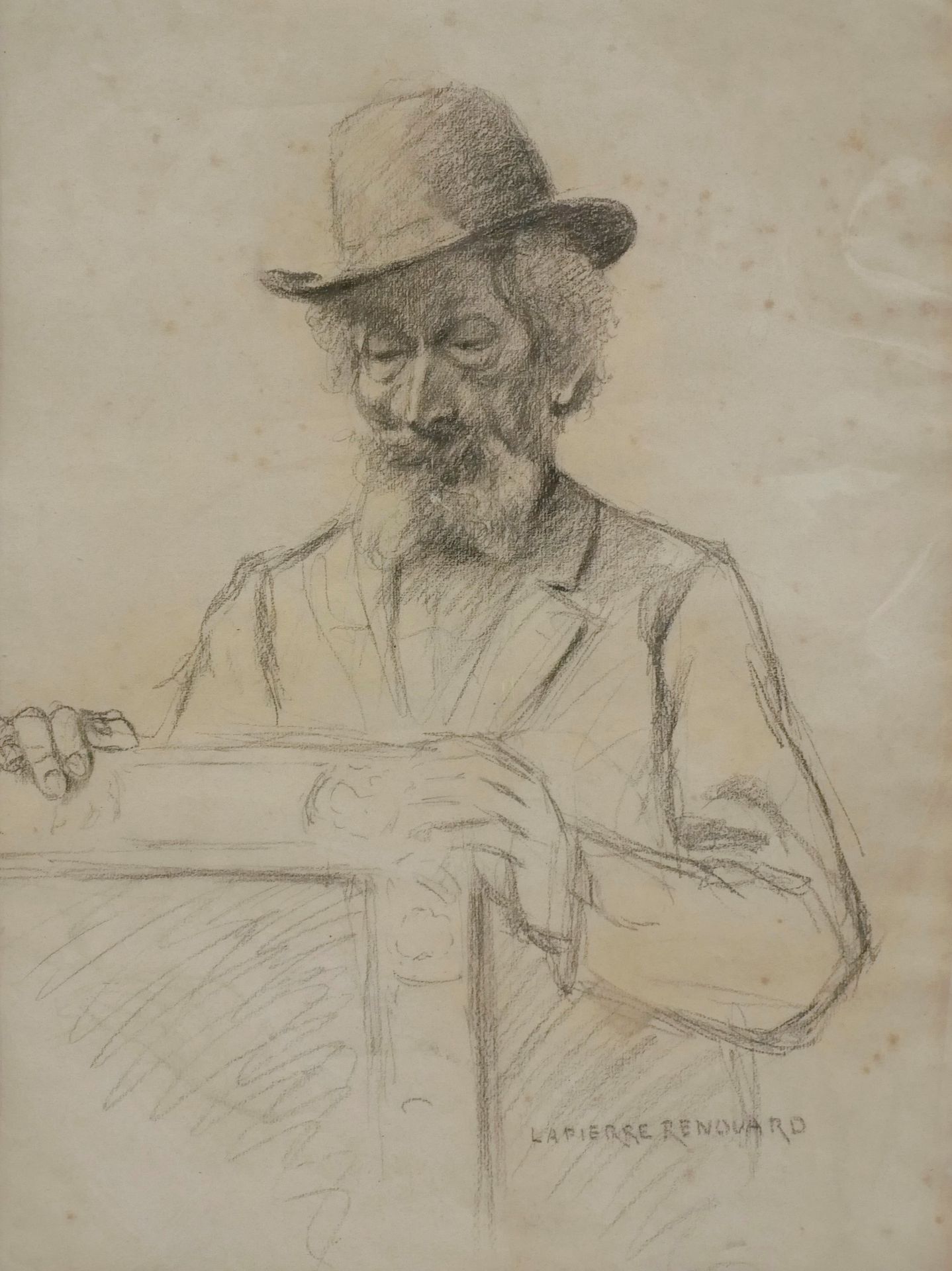 Null 保罗-玛丽-拉皮埃尔-雷诺(1854-?)。德鲁奥酒店的男子肖像。炭笔，右下角有签名。53x41cm。(有坑)