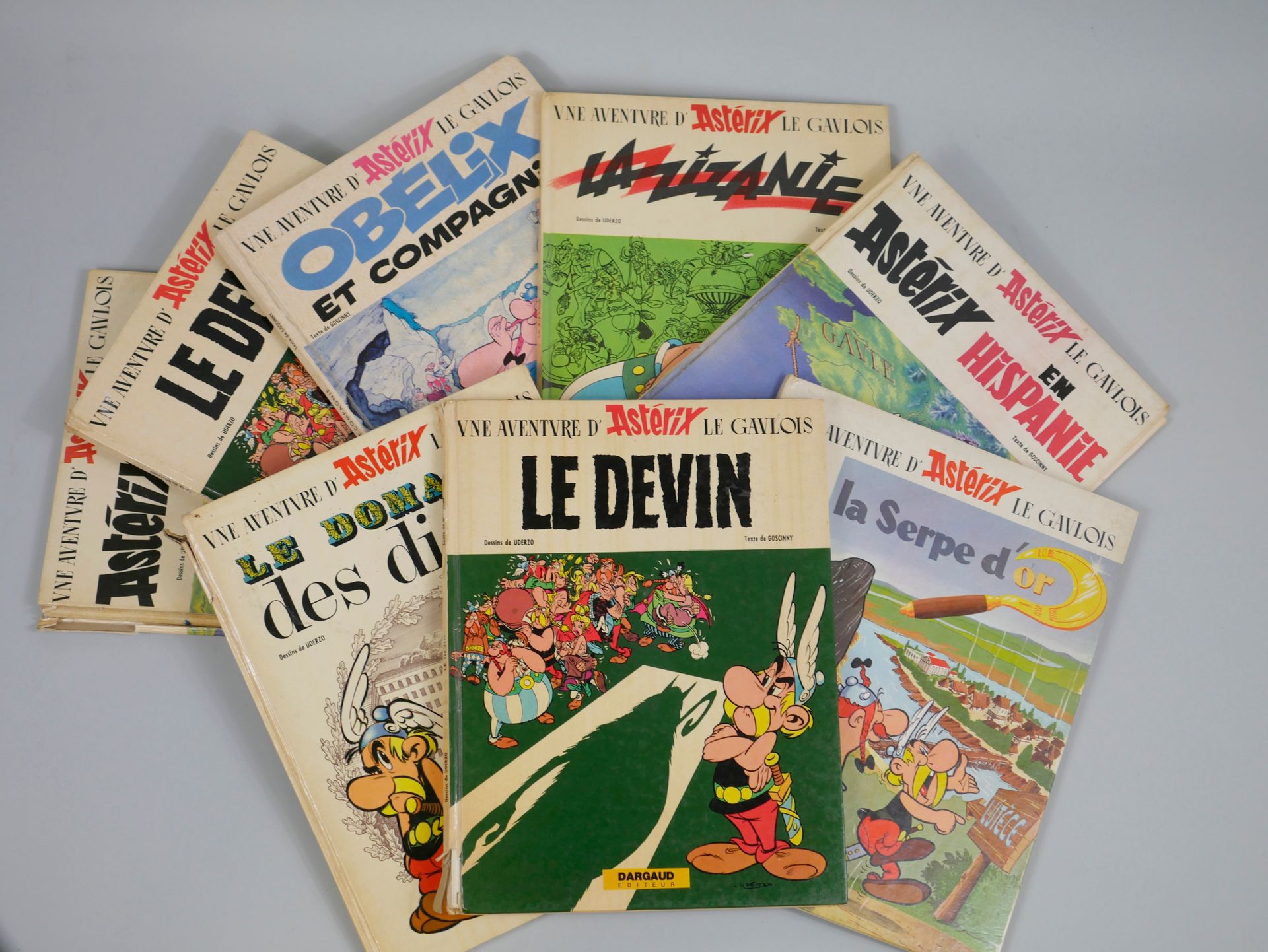 Null A set of 8 ASTERIX albums (Obelix and company, La Zizanie, Asterix in Hispa&hellip;