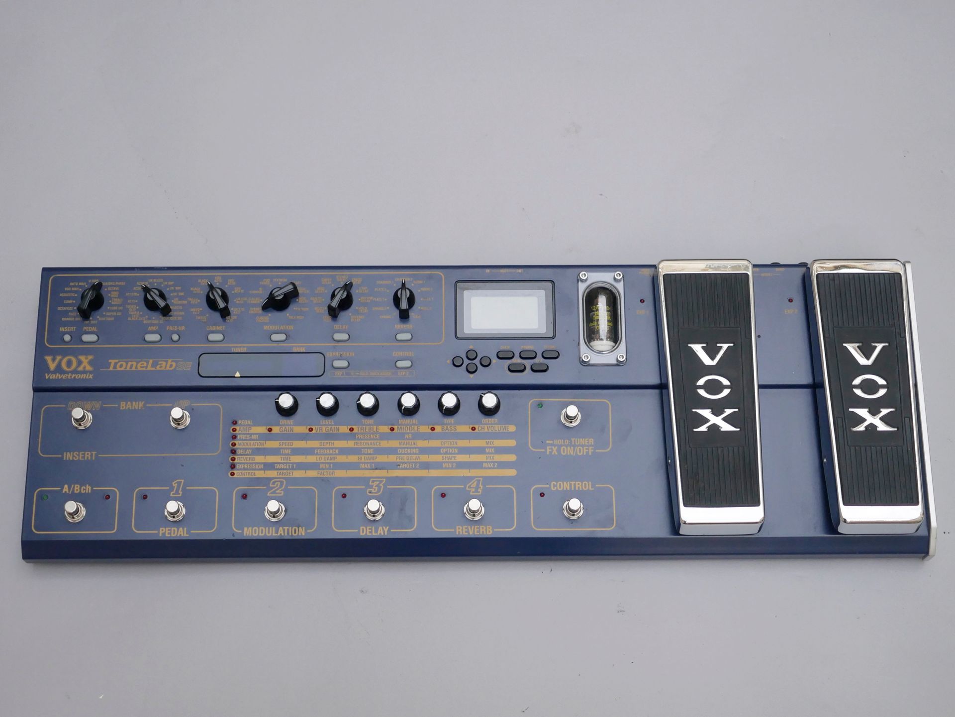 Null VOX pedalboard model Valvetronix Tonelab SE, seems to work, good condition,&hellip;