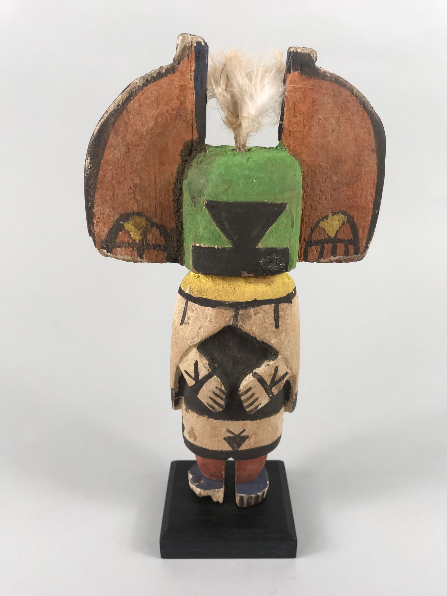 Null Statuette in the spirit of the kachinas. Polychrome carved wood.

Height : &hellip;