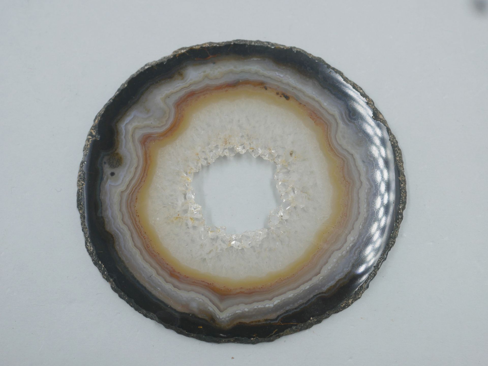 Null Tranche d'agate. 

Diam.: 9cm.