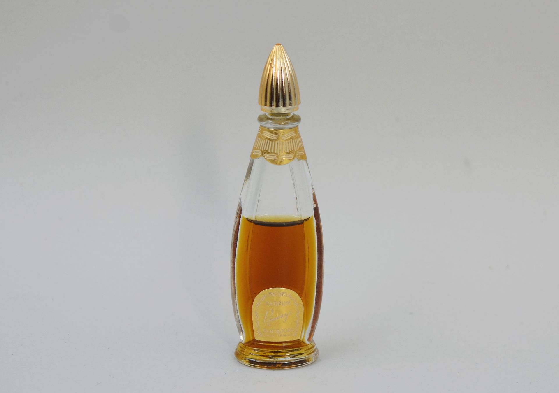 Null BOURJOIS "Ramage

喇叭形玻璃瓶，金色标签，标题为 "Parfum Ramage Bourjois"，金色和条纹的瓶盖。PDO 2/3&hellip;