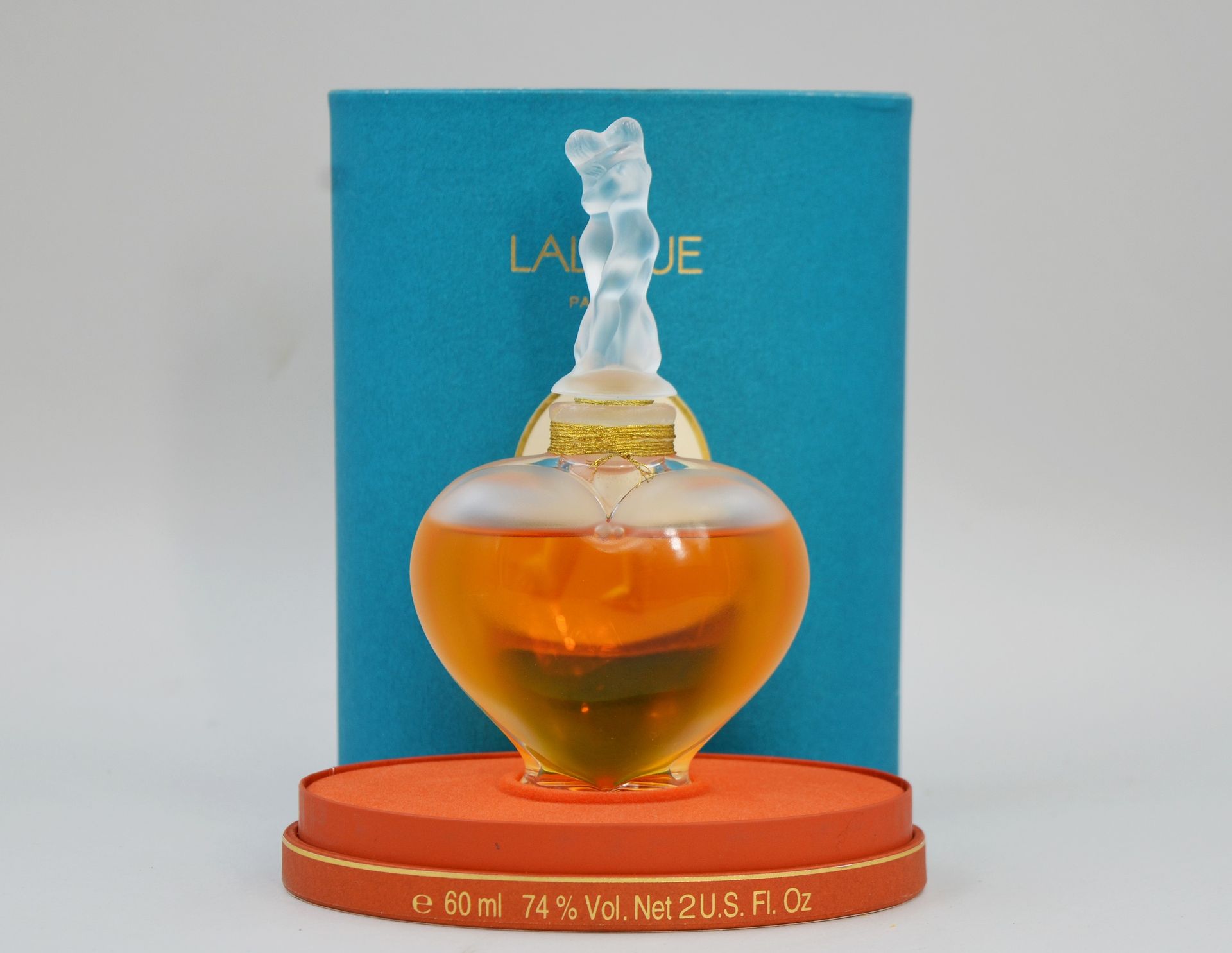 Null LALIQUE France "Le Nu

Crystal bottle, limited edition, titled. Capacity 50&hellip;