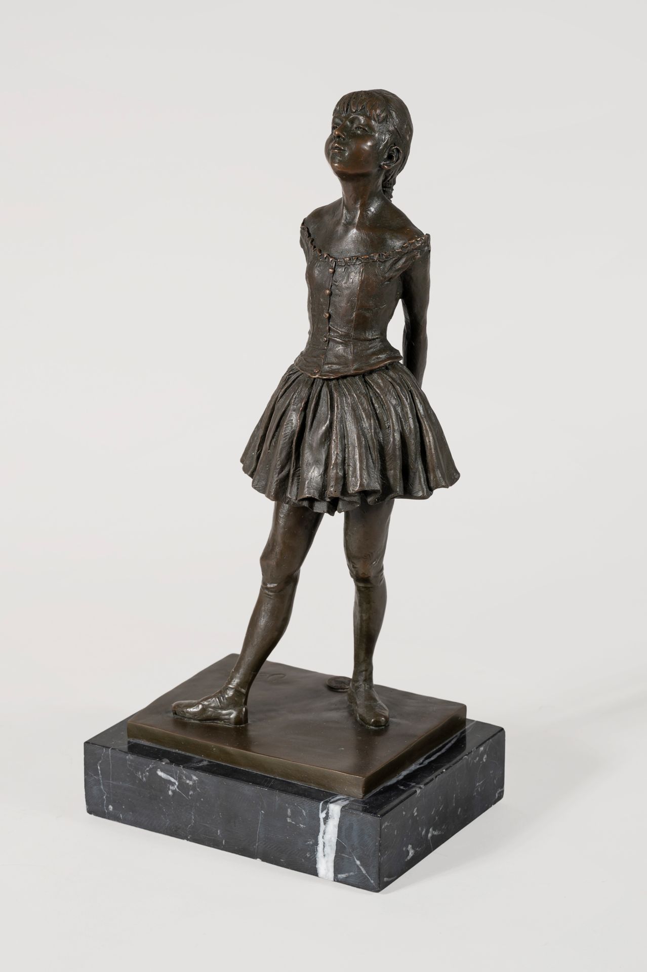 Null Edgar DEGAS (1834-1917), d'après
Danseuse de quatorze ans
Epreuve en bronze&hellip;