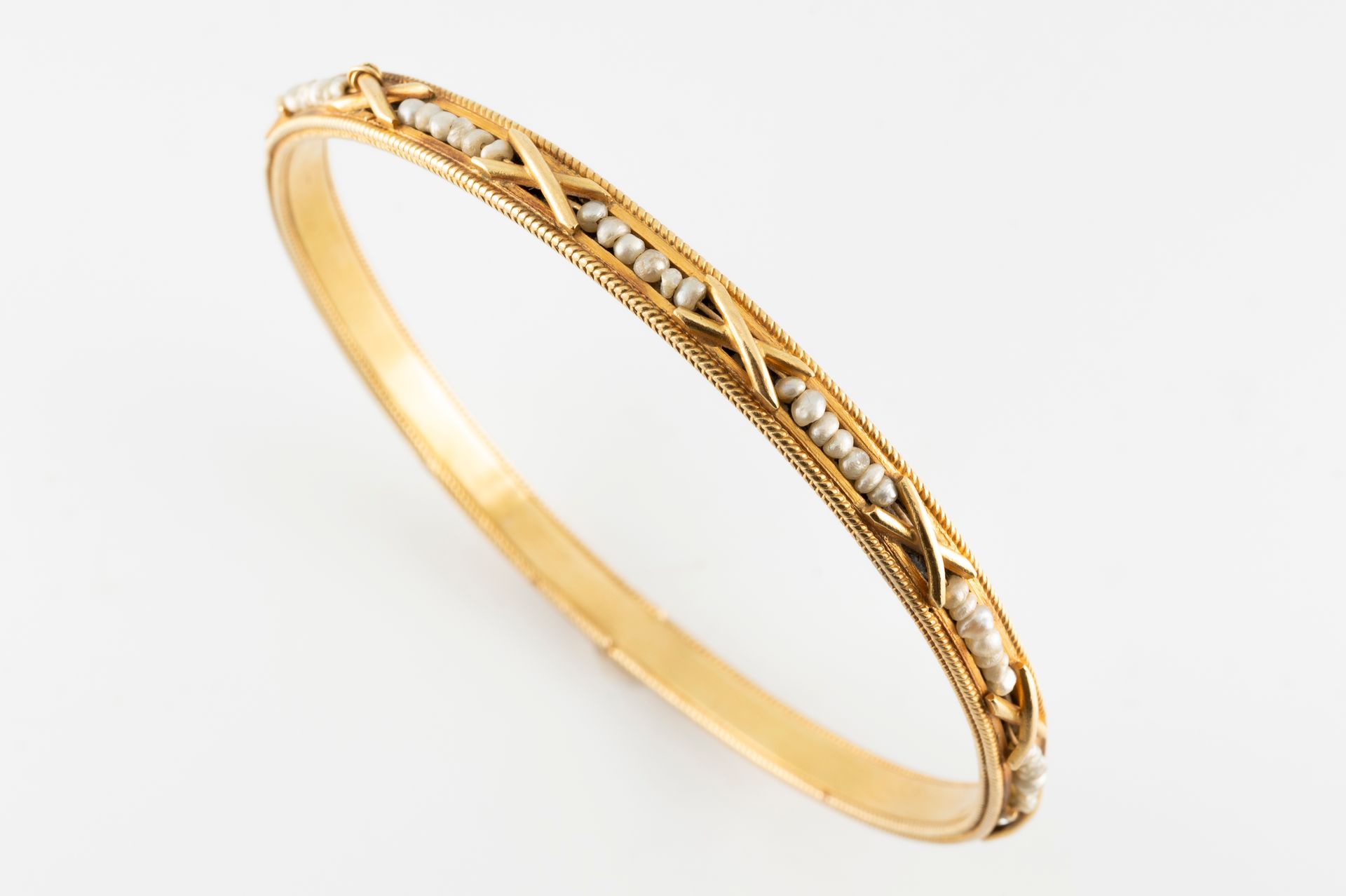 Null Bracelet en or jaune 18k à motif de frise de perles d'or, perles probableme&hellip;