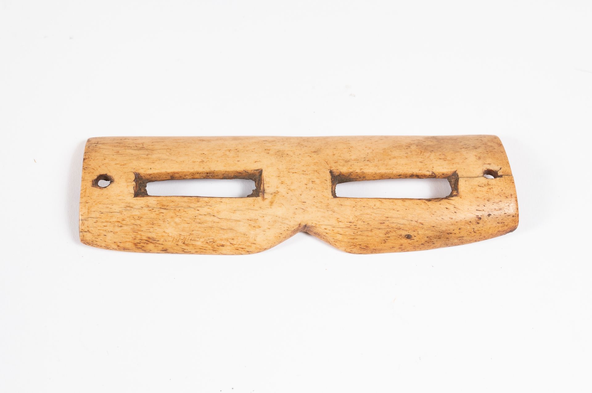 Null Pair of Eskimo glasses carved in bone (whale?).
In the INUIT style, North A&hellip;