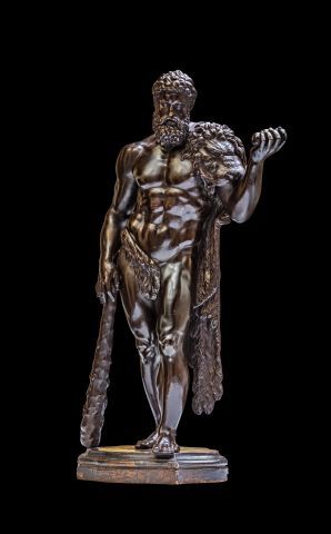 Null Bronze à belle patine médaille représentant Hercule vêtu de la peau du  « L&hellip;