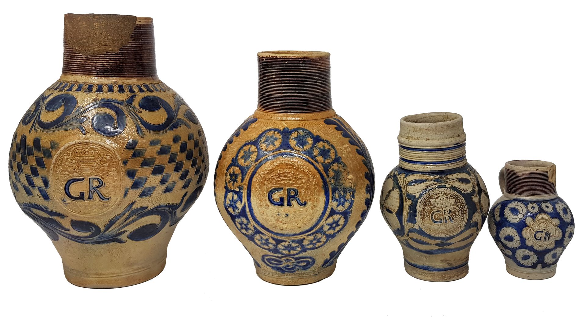GRES du RHIN XIXe et XXe s 
Collezione di 13 vasi in gres smaltato blu (marchio &hellip;