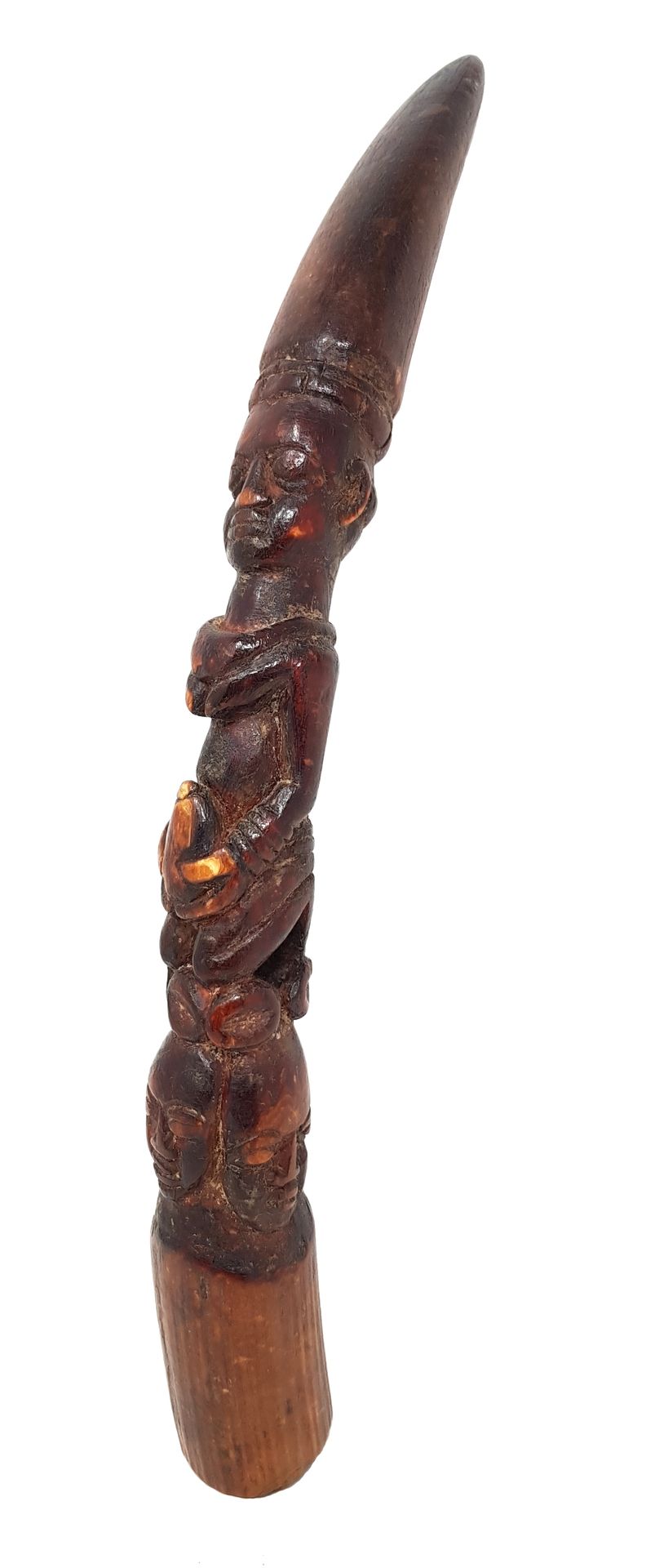 Instruments de divination YORUBA c.1900 
Ivoires sculptés, restes de pigments, b&hellip;