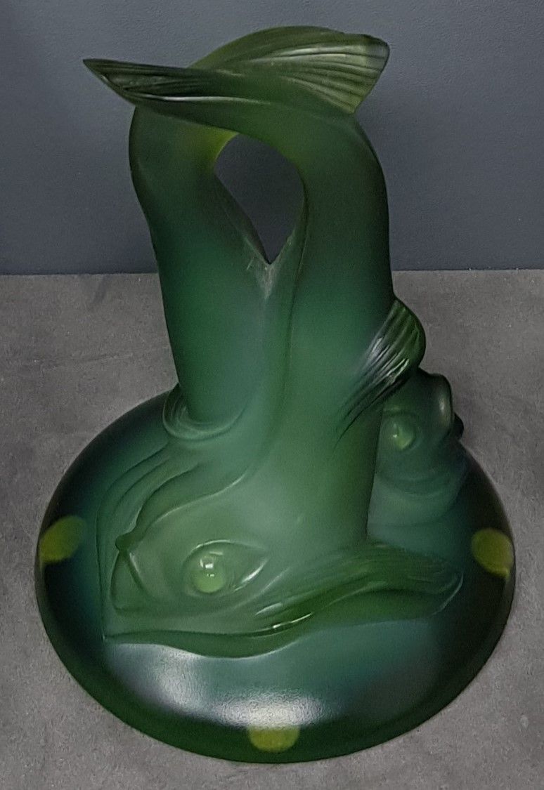 Marc LALIQUE 
Fische in grünem Kristall, einzigartiges Werk. H: 15 cm



LOSABGA&hellip;