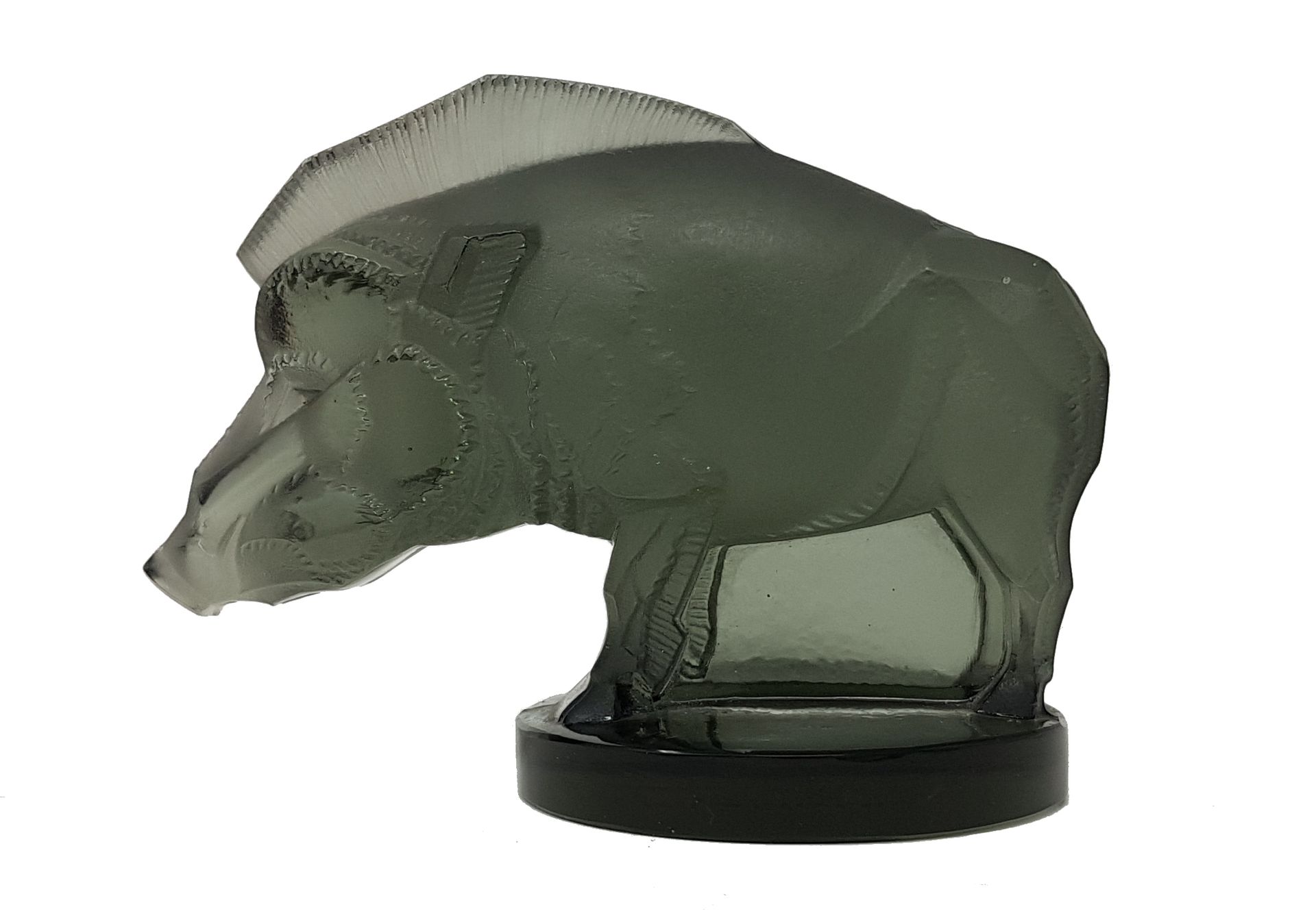 René Lalique (1860-1945) 
"Cinghiale" Auto mascotte in vetro fumé, altezza: 6,5 &hellip;