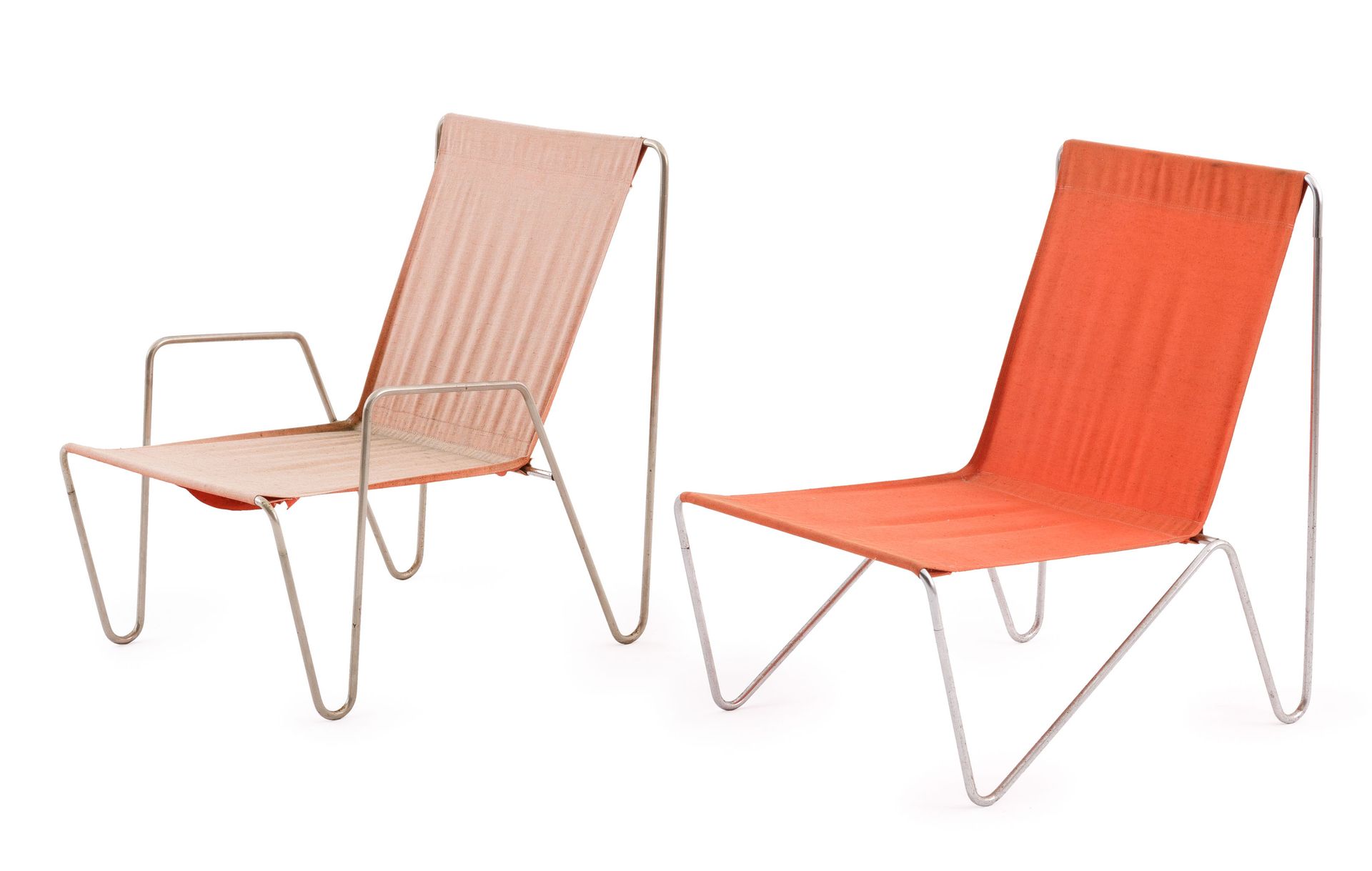 VERNER PANTON (1926-1998) / FRITZ HANSEN Paire de chaises de repos. Modèle Bache&hellip;