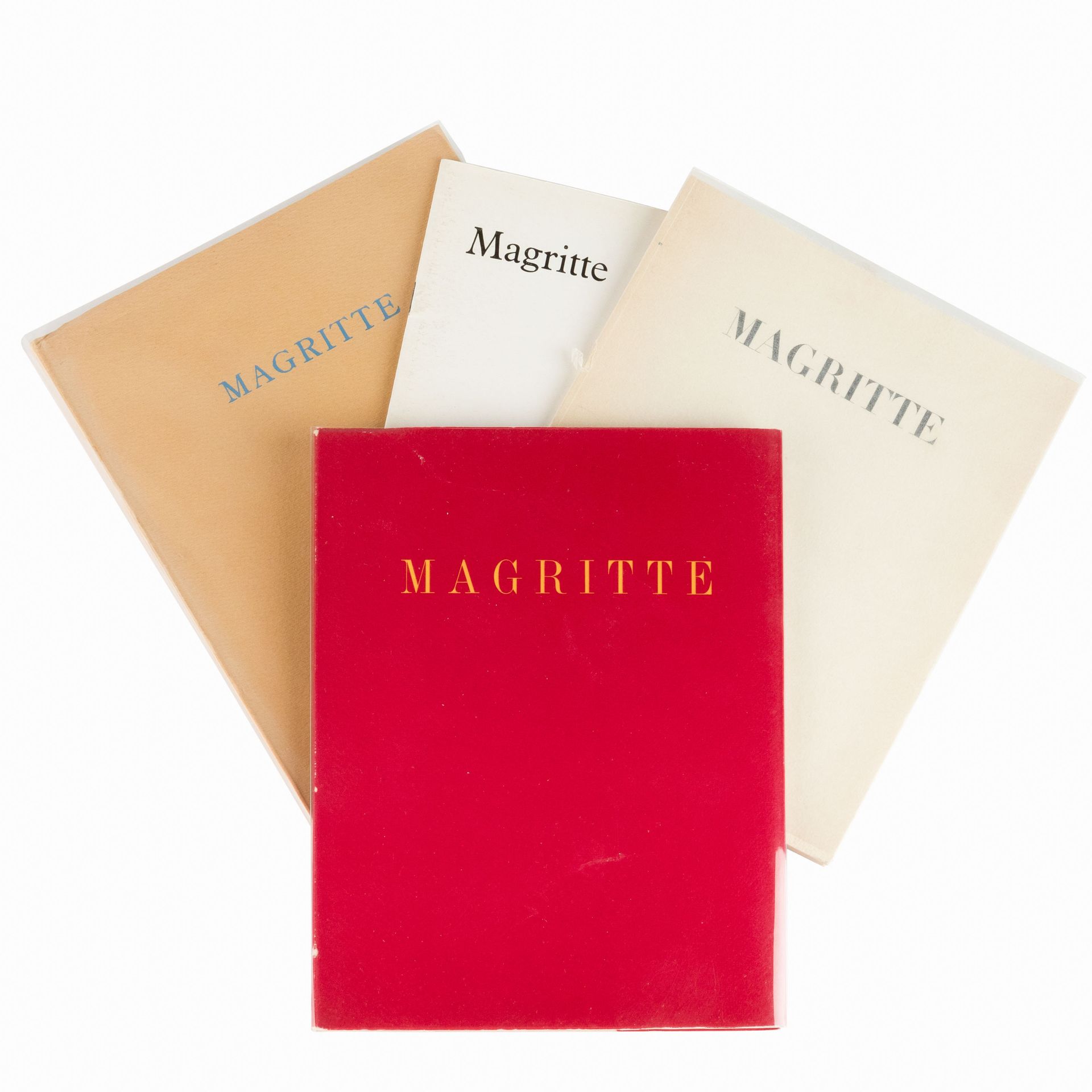 (Magritte) Un lot de quatre catalogues dont deux de Alexandre Iolas (Sculptures,&hellip;
