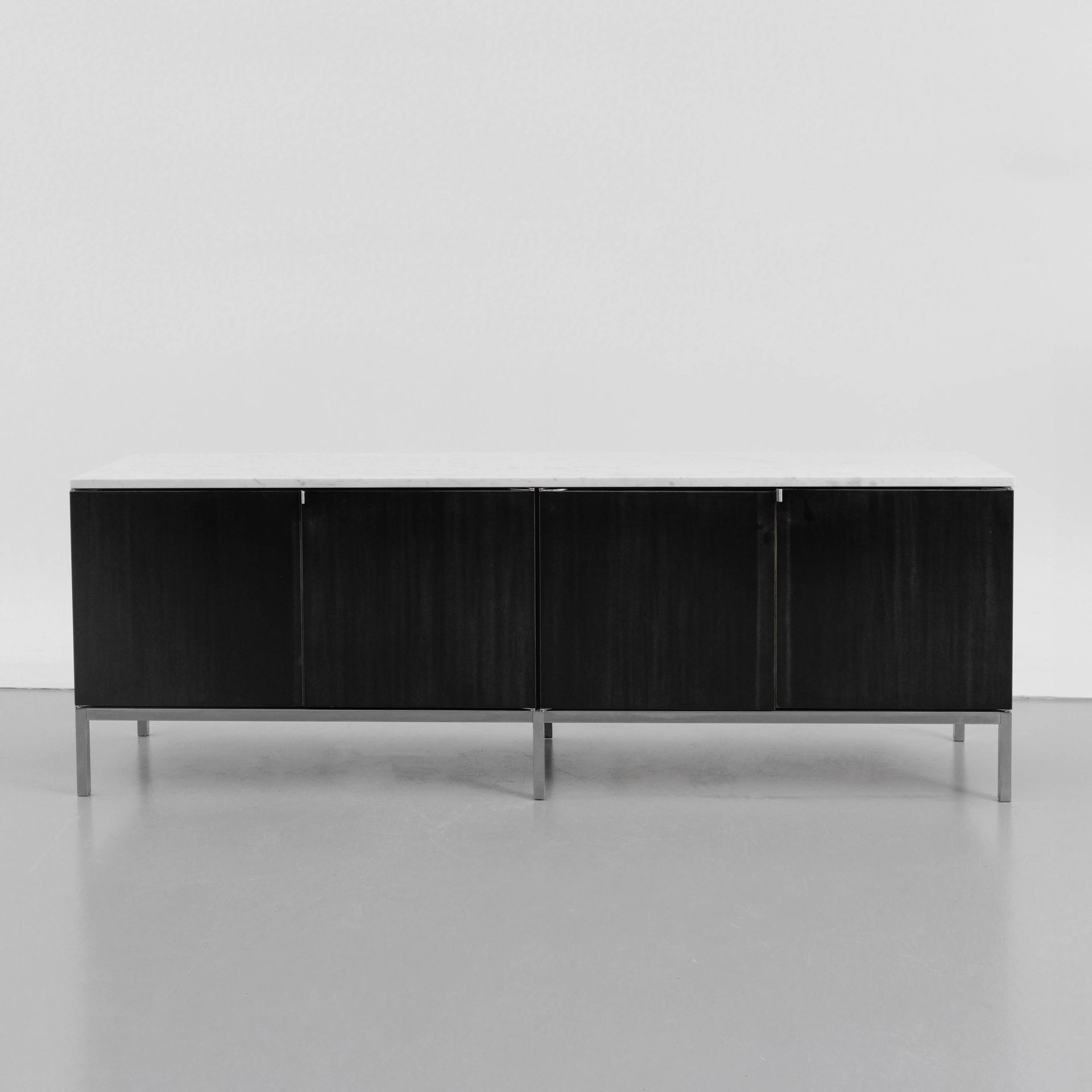 FLORENCE KNOLL (1917-2019)/ KNOLL An iconic 'Credenza'. Design from 1961.
Produc&hellip;