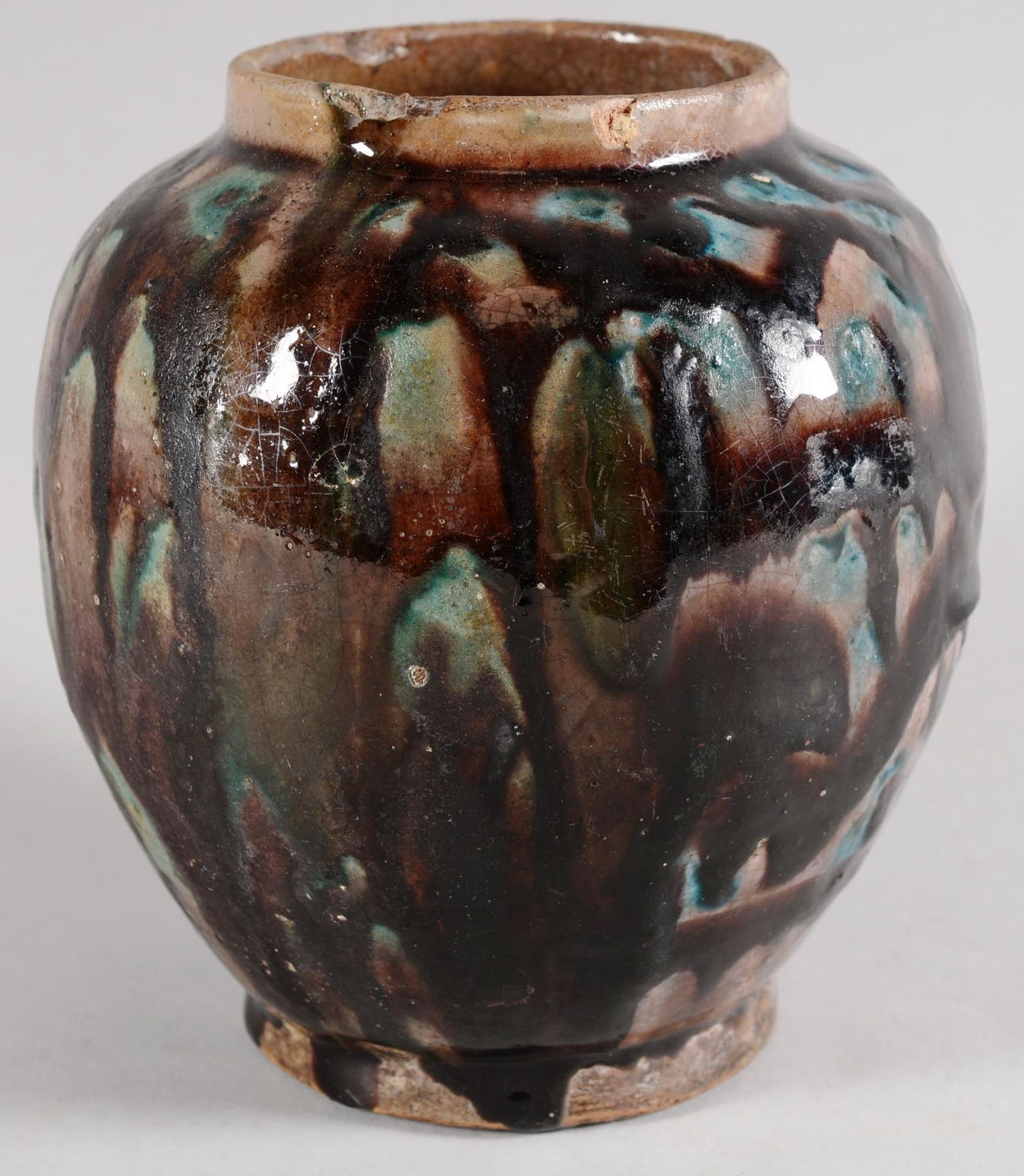 CHINE vase en terre vernissée CHINE, vase violet, bleu et vert en terre vernissé&hellip;