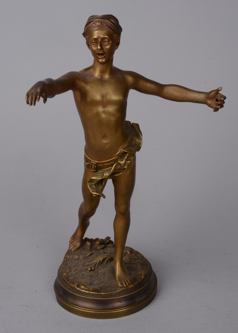 LAOUST André-Louis (1843-1924). 安德烈-路易（1843-1924）。

"印度歌手Ganhaï"。

青铜材质，有奖章青铜，在露&hellip;