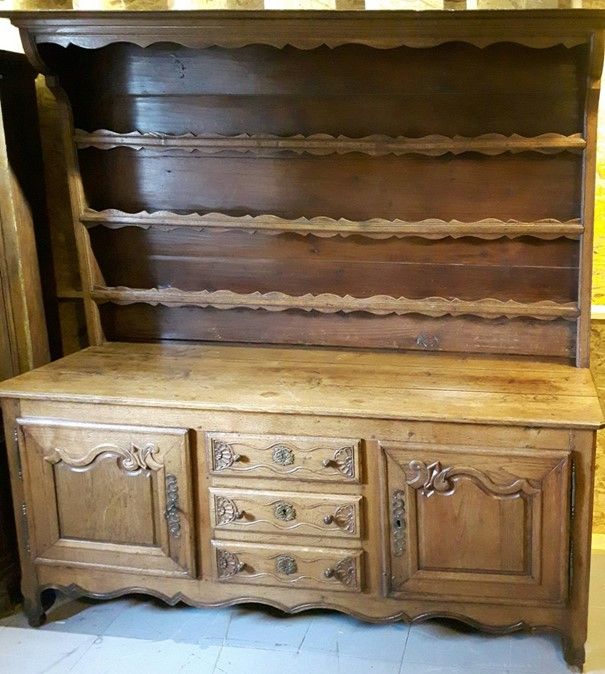 Beau vaisselier français, Beautiful French china cabinet, in oak from the end of&hellip;