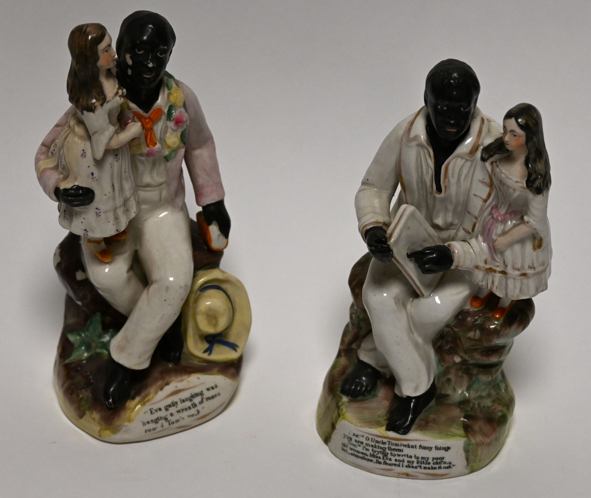 Deux groupes en porcelaine anglaise. Dos grupos de porcelana inglesa.

"Tío Tom"&hellip;