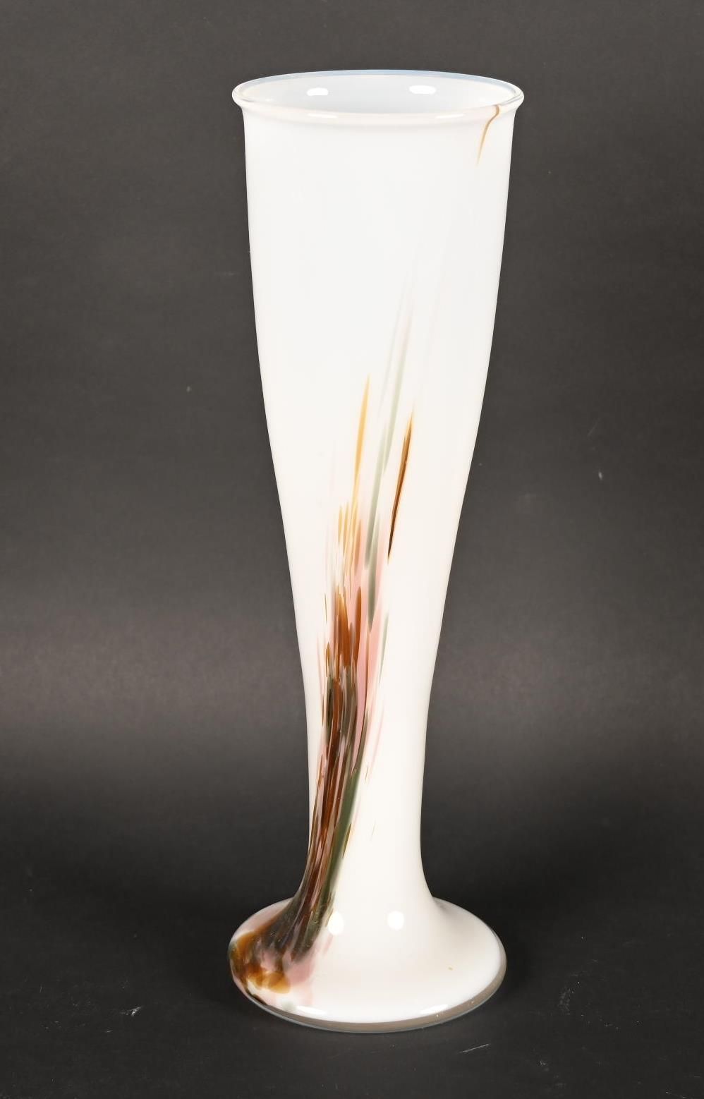 Vase Holme Gaard 哥本哈根HOLME GAARD，现代装饰的彩色水晶花瓶，圆形底座 高：33厘米