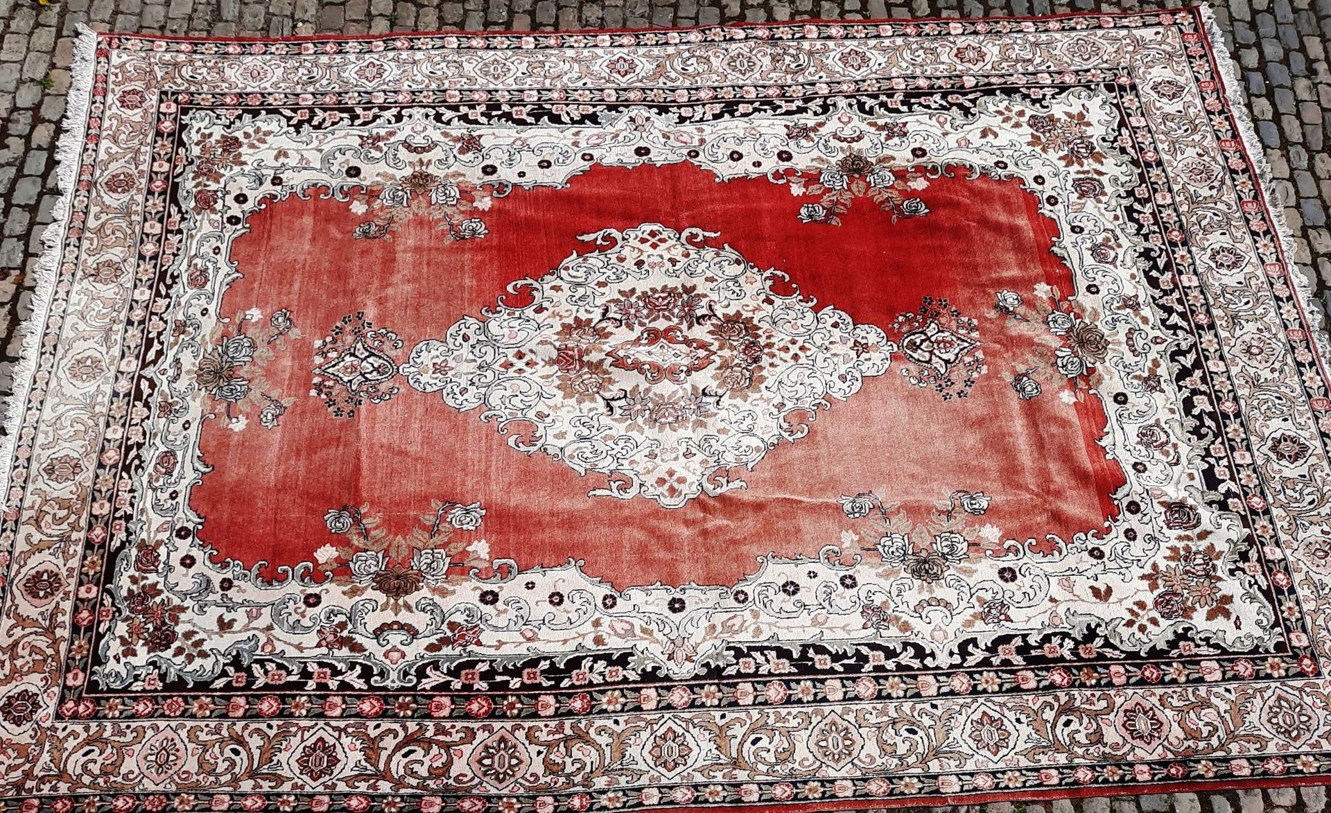 Tapis Kirman Kirman carpet (cotton warp and weft, wool pile), Southeast Persia, &hellip;