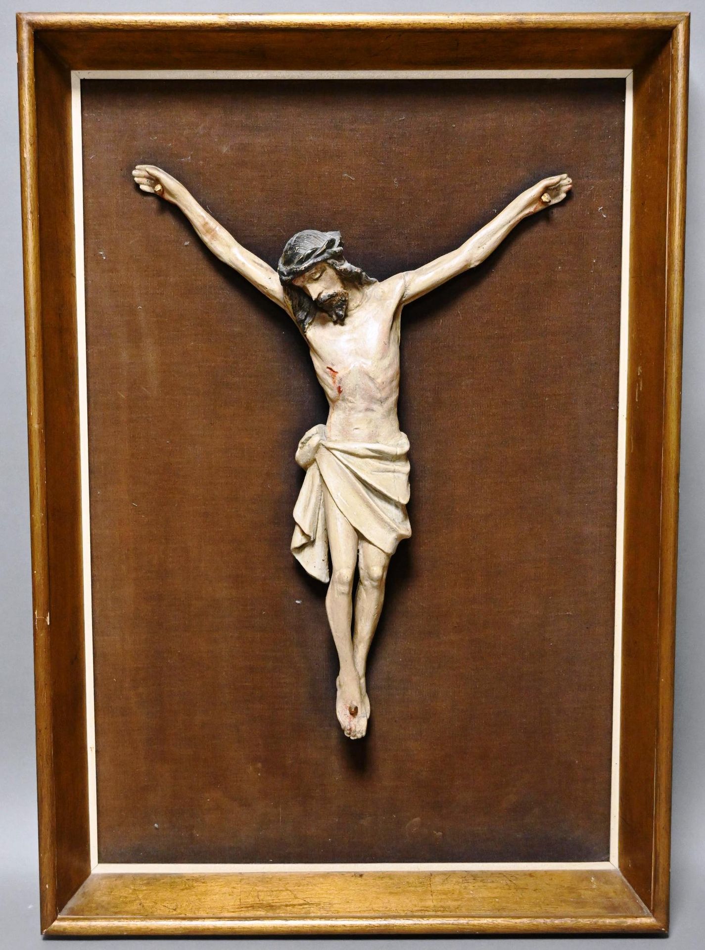 Christ en croix en bois sculpté et peint. Ecole flamande du XVIIIe siècle.
Chris&hellip;