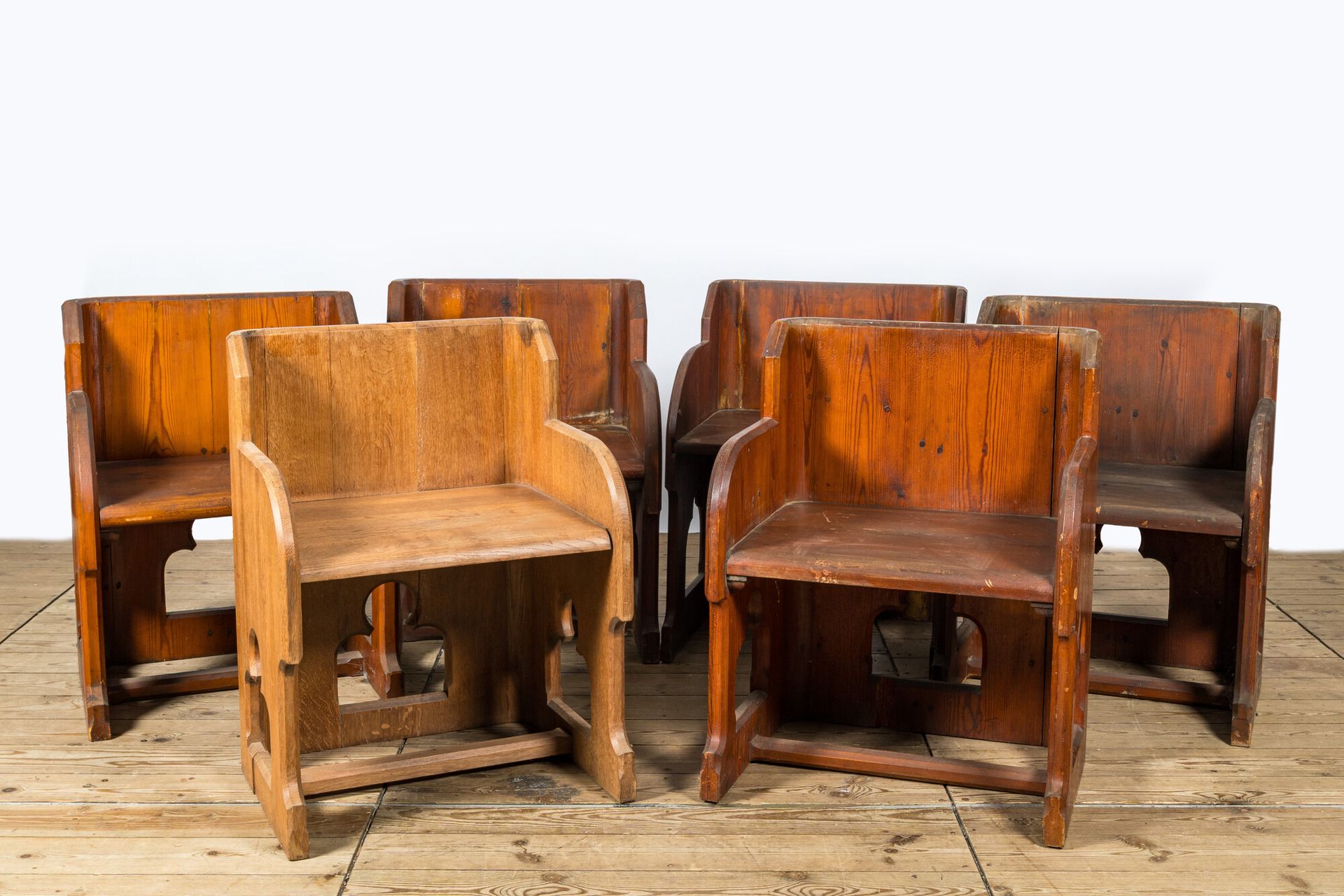 Five Gothic Revival pine chairs and one in oak, 20th C. Full title: Five Gothic &hellip;