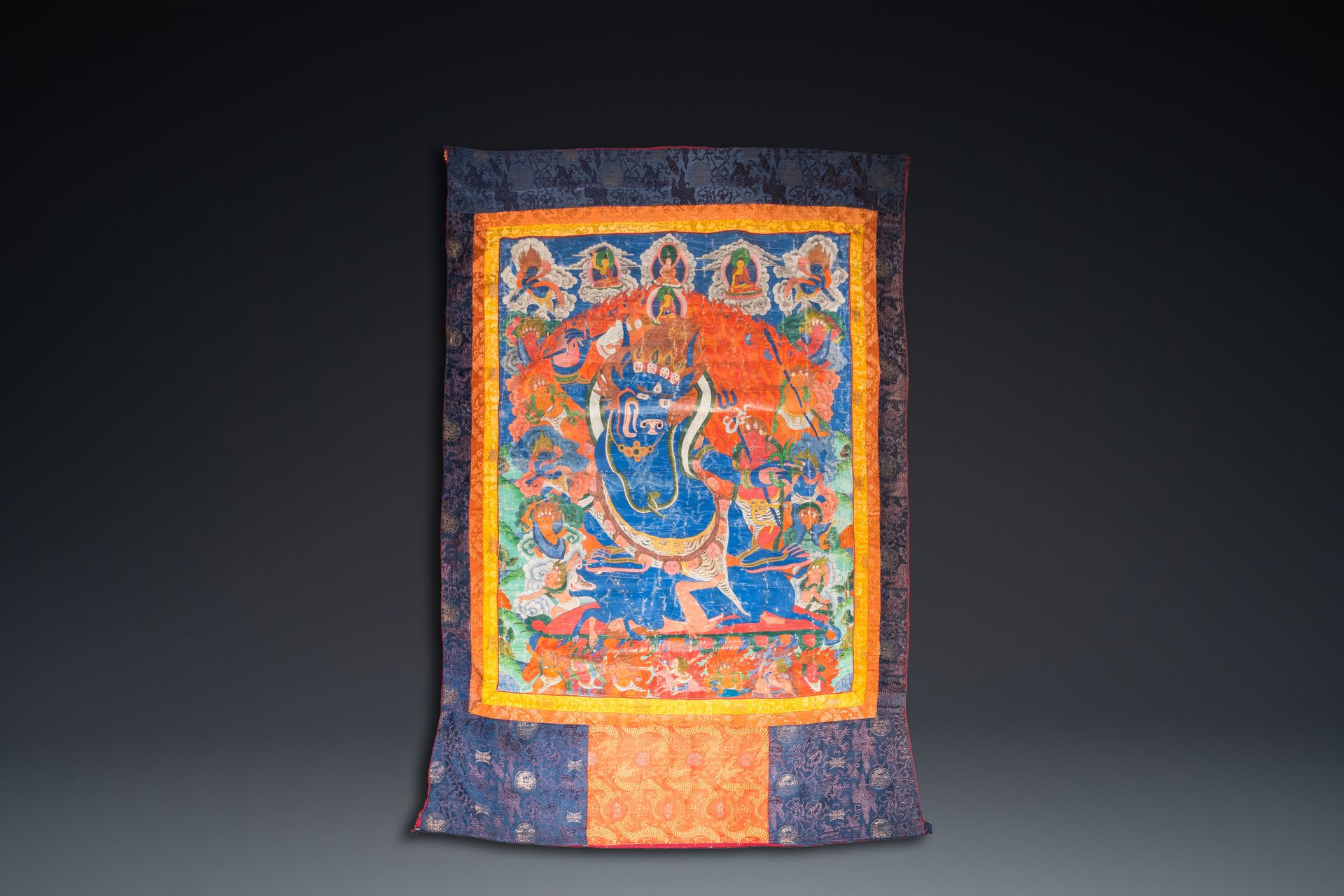 A large thangka depicting Yamantaka, Tibet, 19th C. 全文标题。描绘Yamantaka的大型唐卡，西藏，19世&hellip;
