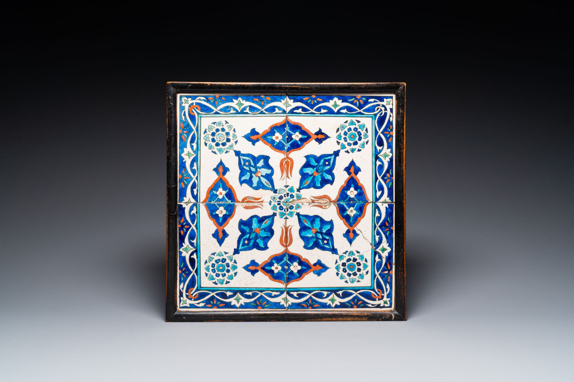 Four Iznik-style tiles with stylized floral design, Kutahya, Turkey, 19th C. Qua&hellip;
