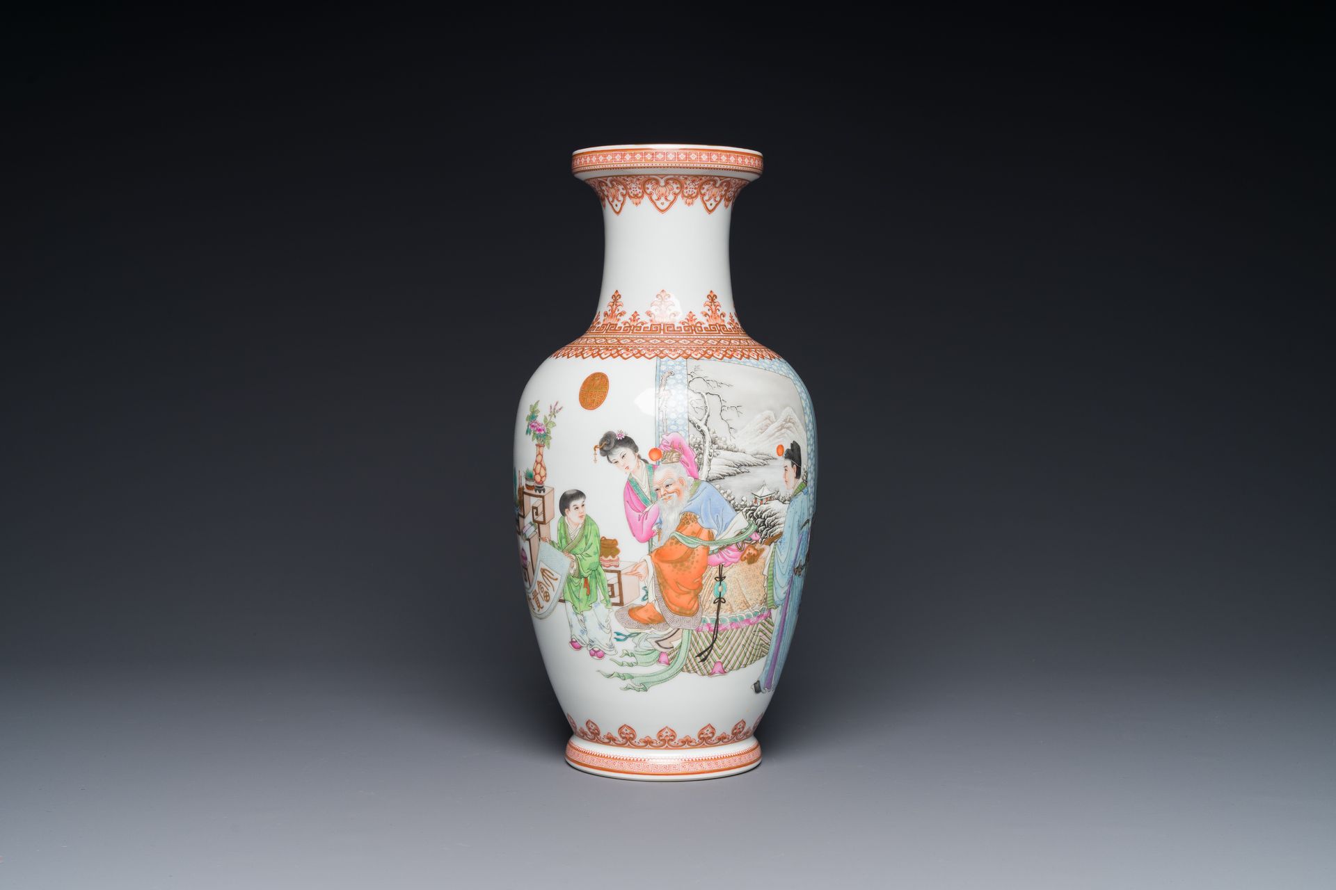 A Chinese famille rose vase with figural design, Qianlong mark, 20th C. Vase chi&hellip;