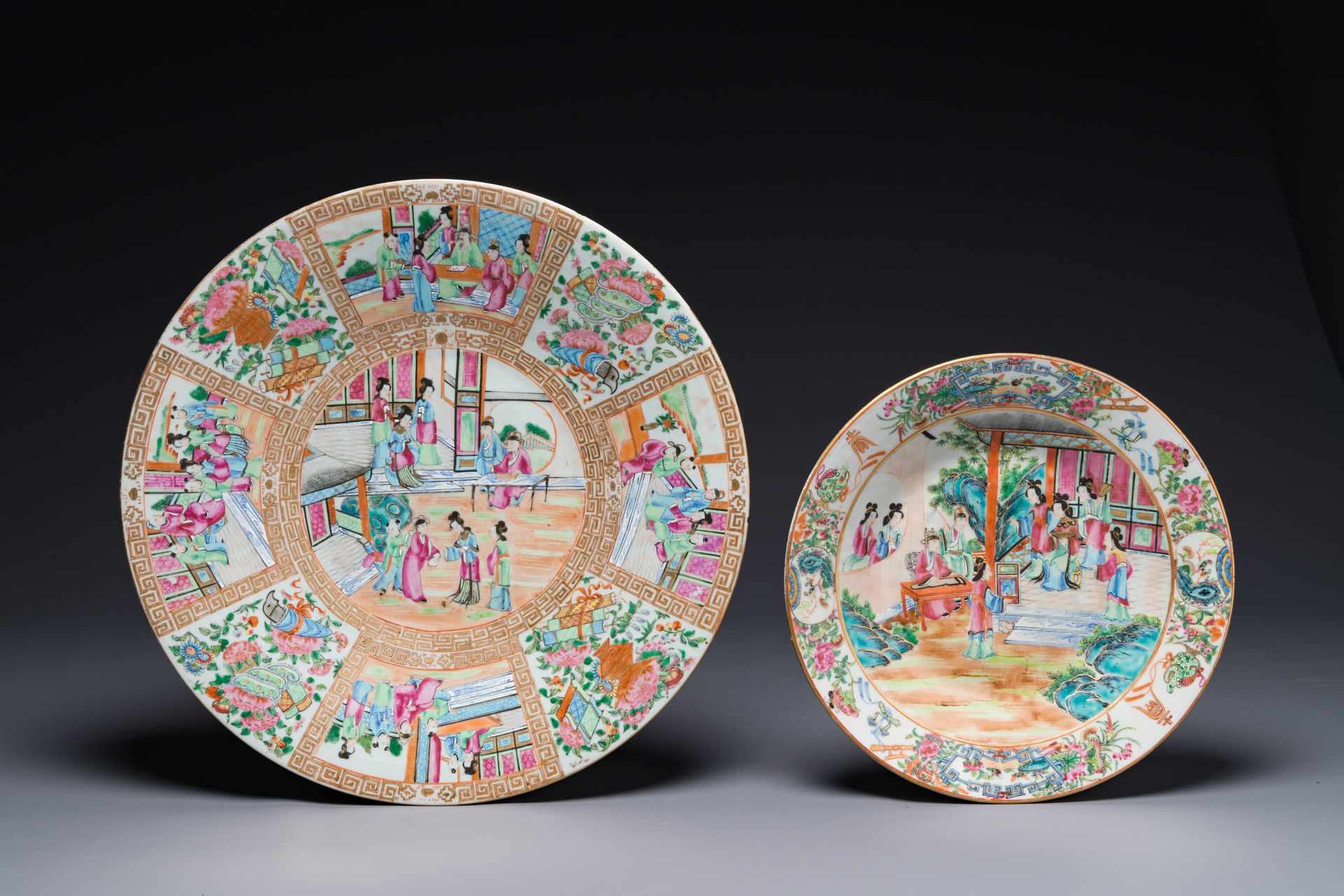 Two Chinese Canton famille rose dishes with figural design, 19th C. Deux plats e&hellip;