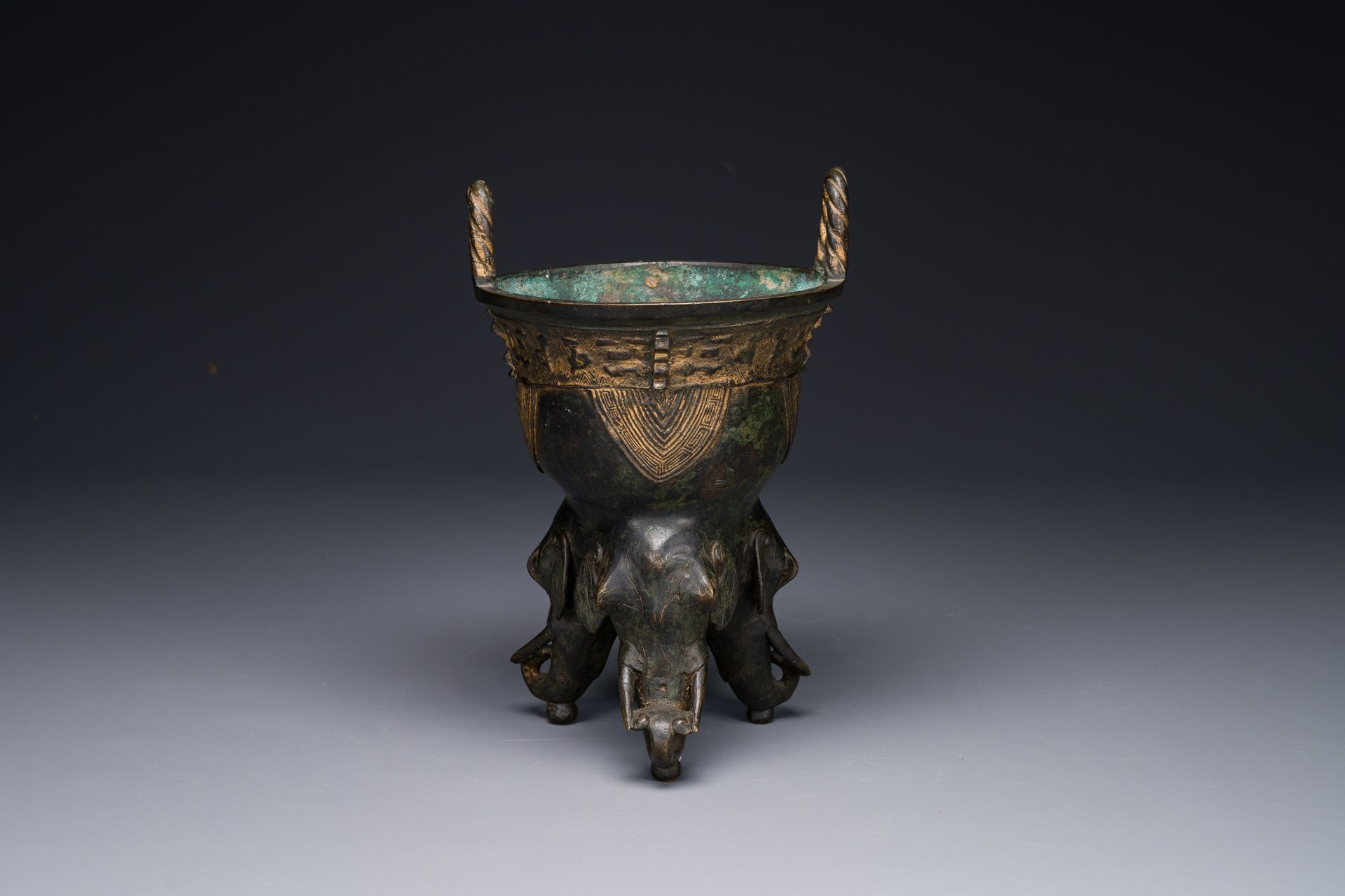 A Chinese archaistic Western Zhou-style bronze ritual food vessel, 'yan', Ming V&hellip;