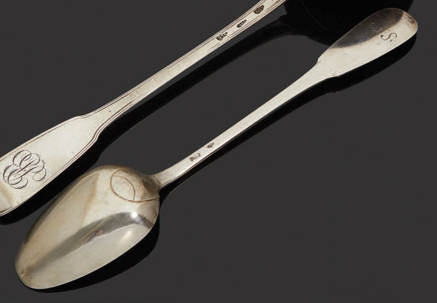 Null Silver ragout spoon, one flat model.
Chambery circa 1770.
Master goldsmith:&hellip;
