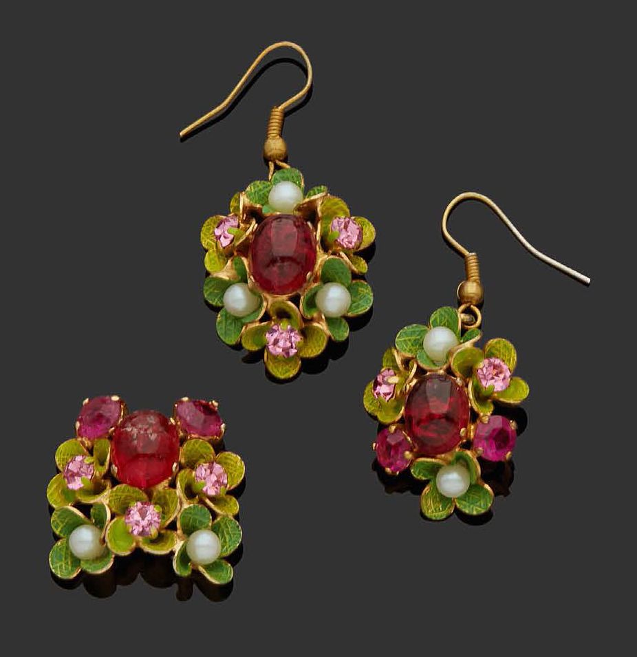 DIOR Pair of enamelled gold metal earrings and pendant with flower decoration.
