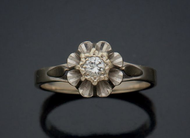Null SOLITÄRER RING aus Weißgold 750 mm mit einem kleinen Diamanten in einer Ill&hellip;