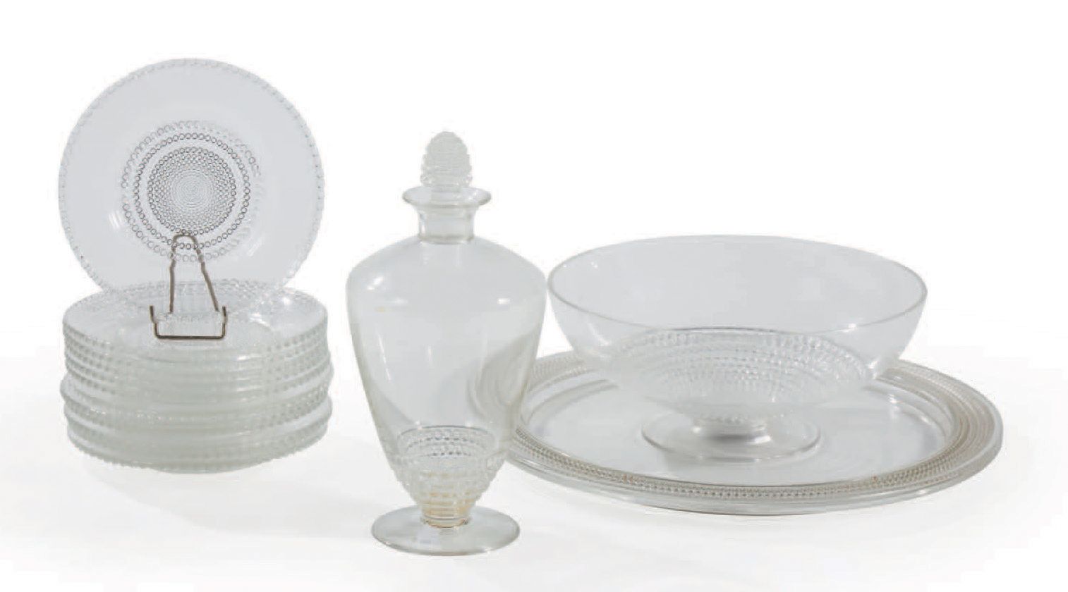 RENE LALIQUE (1860-1945) 
玻璃服务套装 "日本 "模型，包括一个杯子，一个卡拉夫，一个盘子和12个小盘子
签名：R.Lalique F&hellip;