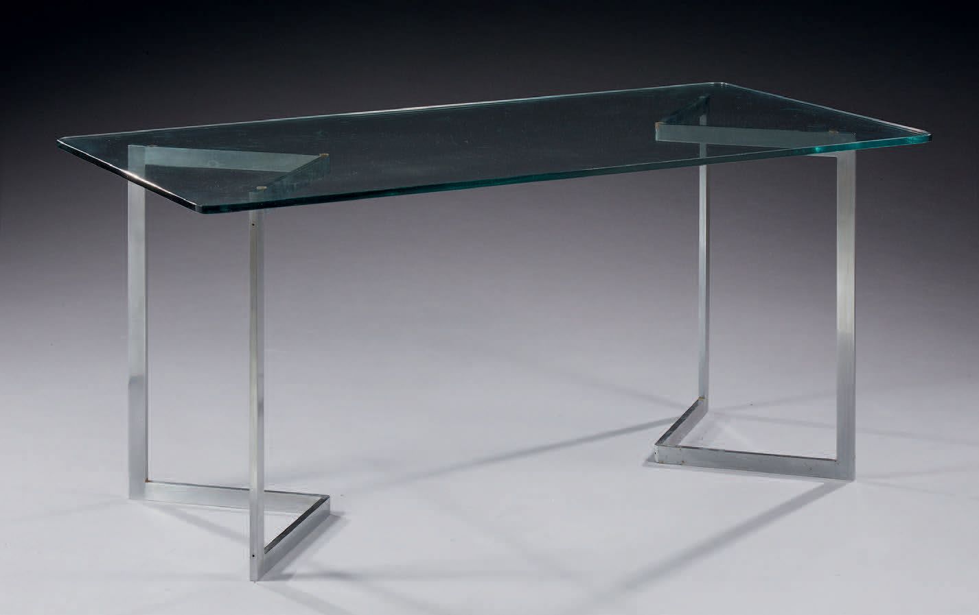 Francoise SEE (née en 1952) 
Table forming a desk with an angular glass top rest&hellip;