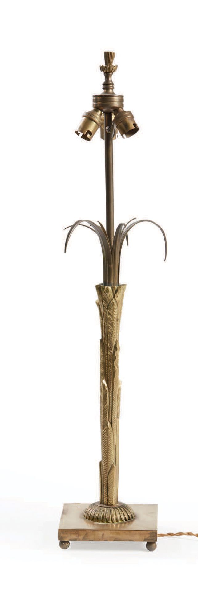 MAISON CHARLES,ATTRIBUÉ À Bronzelampe mit beblättertem Schaft auf quadratischem &hellip;