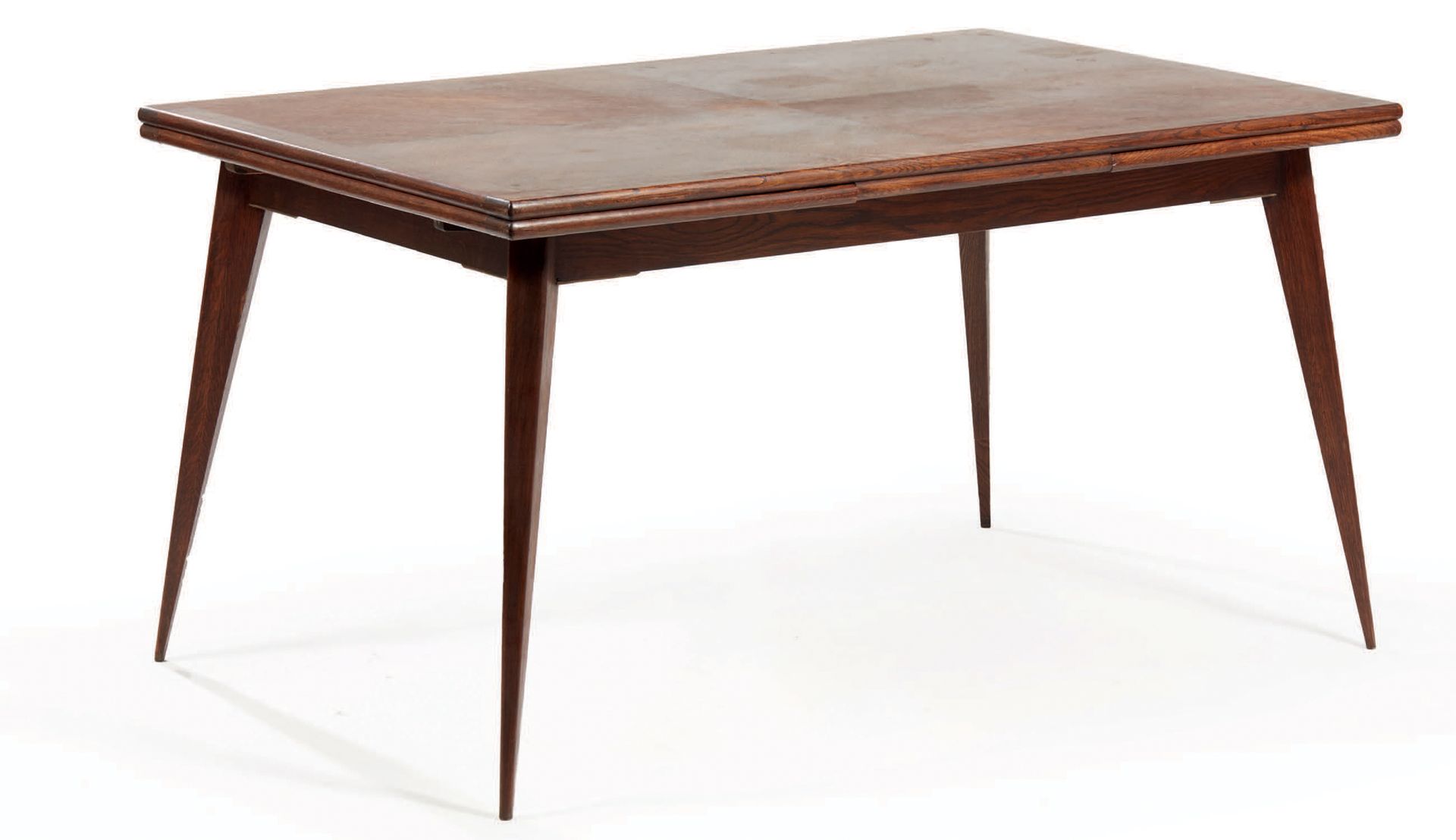 TRAVAIL des années 1950 
染色橡木长方形餐桌，带集成叶
高：75 宽：140 深：90 厘米
打开长度：240 厘米