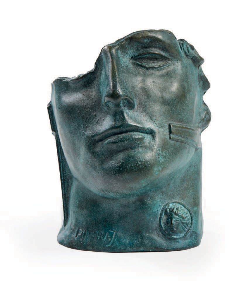 Igor MITORAJ (1944-2014) 
Sculpture en bronze à patine vert antique
Signée «Mito&hellip;