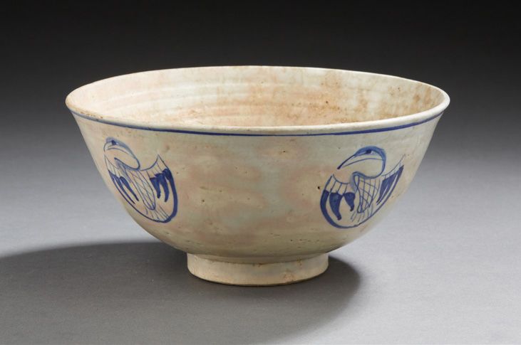 CHINE Ceramic bowl decorated in blue enamel with a phoenix on a white background&hellip;