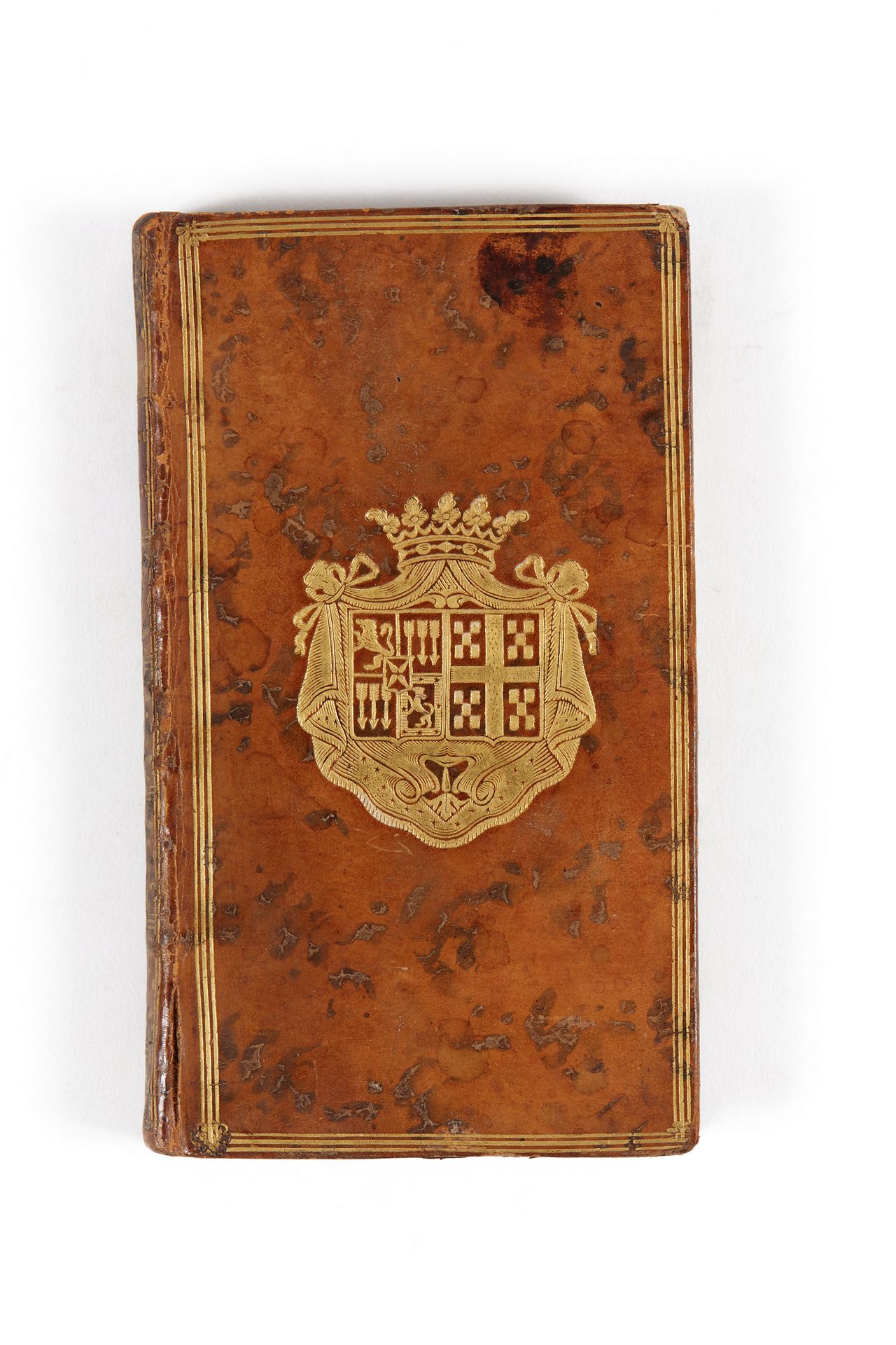 [BUDOIS-FONTANELLE, J.-G]. 哲学上的冒险。通昆（巴黎），1766年。1卷，12开本。全斑纹黄褐色小牛皮，木板中央有鎏金臂，三层鎏金丝，&hellip;